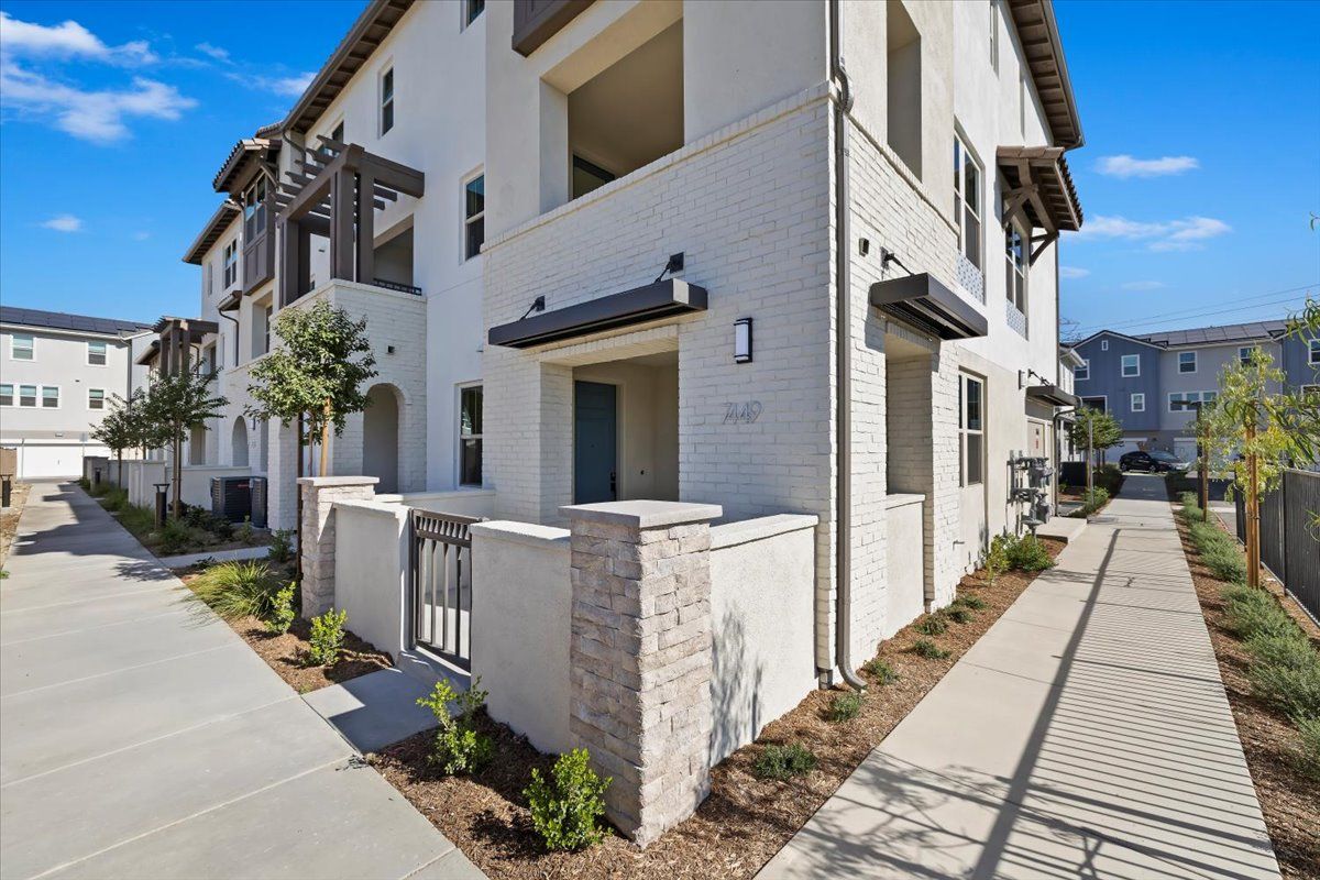 Peony - Zinnia at The Preserve: Chino, California - Beazer Homes