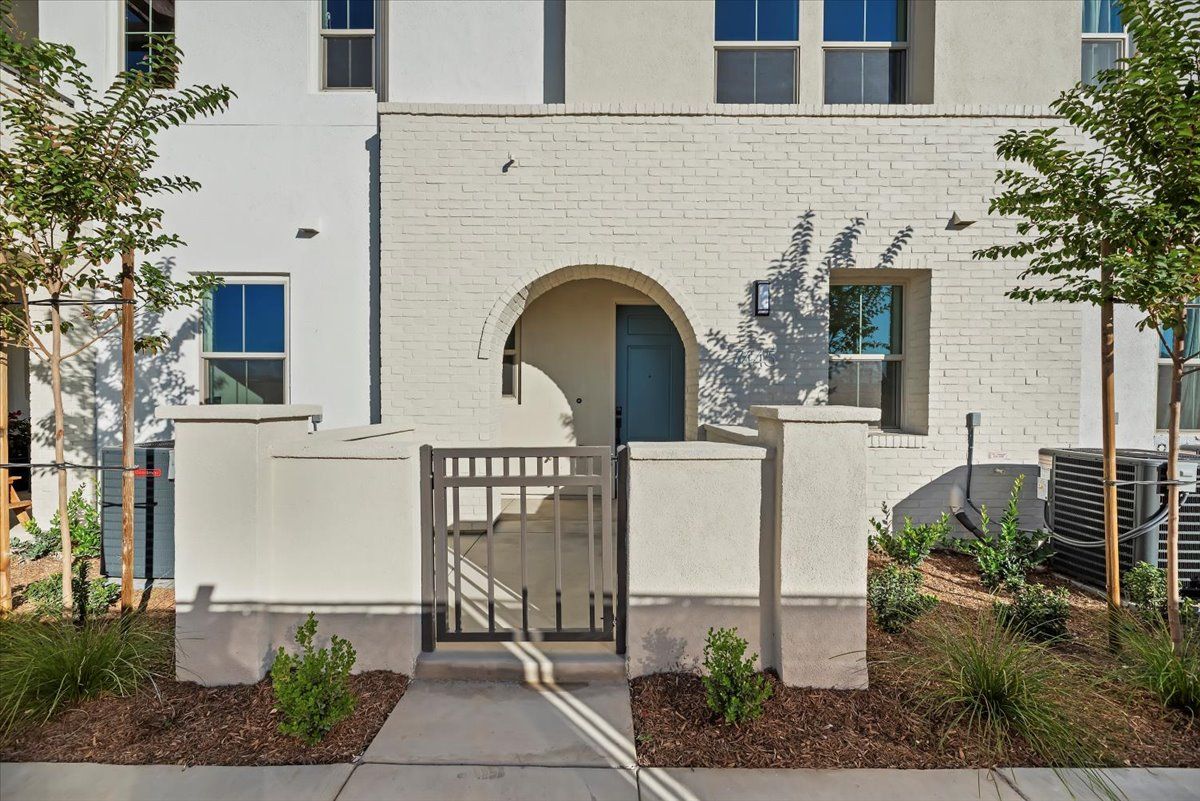 Camellia - Zinnia at The Preserve: Chino, California - Beazer Homes