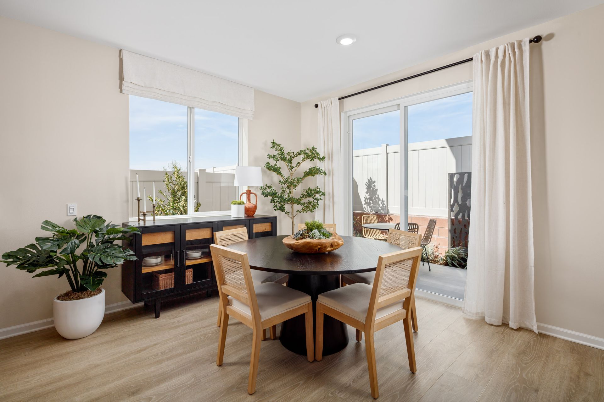 Meadow X Dining Area