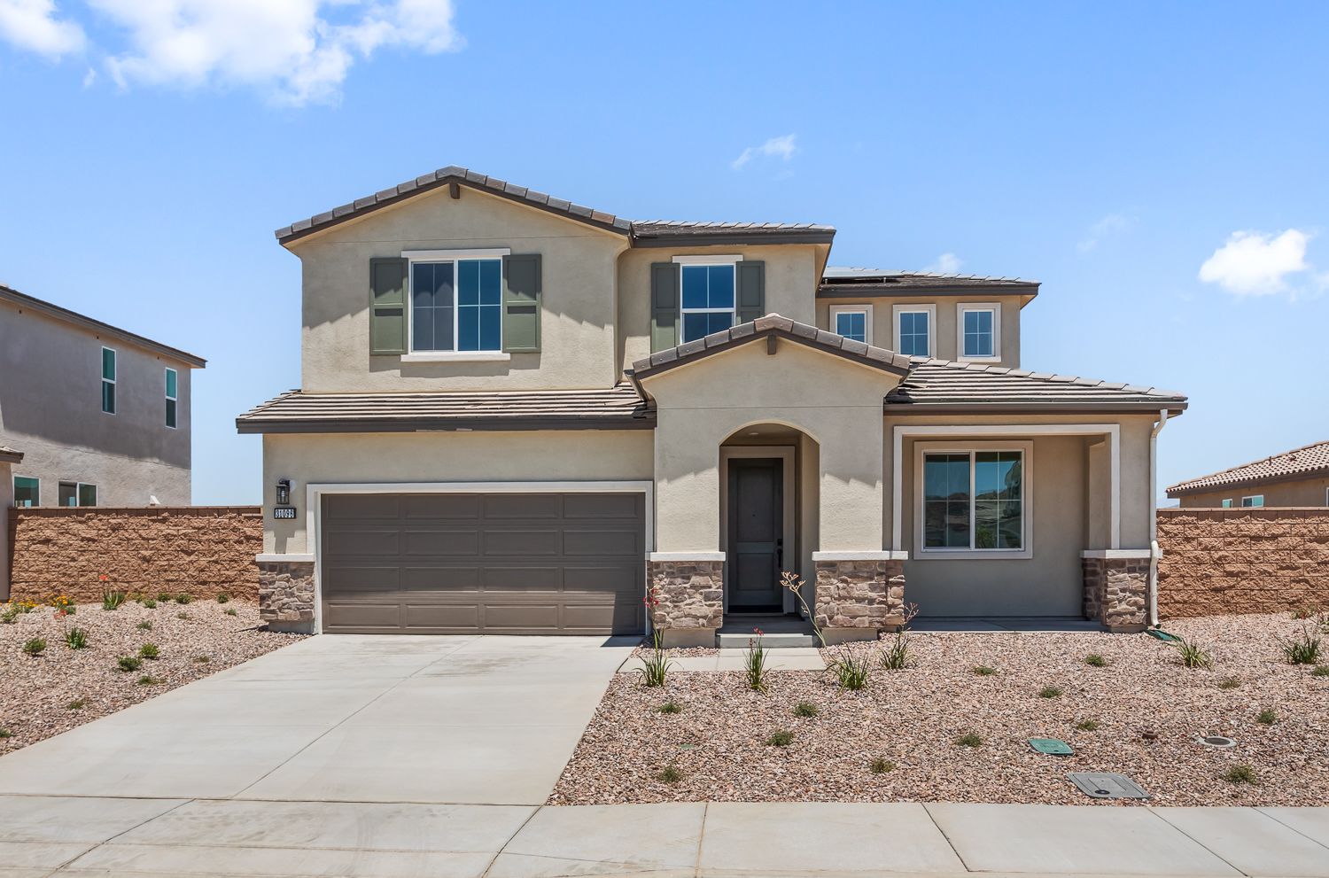 Carson at Leon Ridge por Beazer Homes en Riverside-San Bernardino California