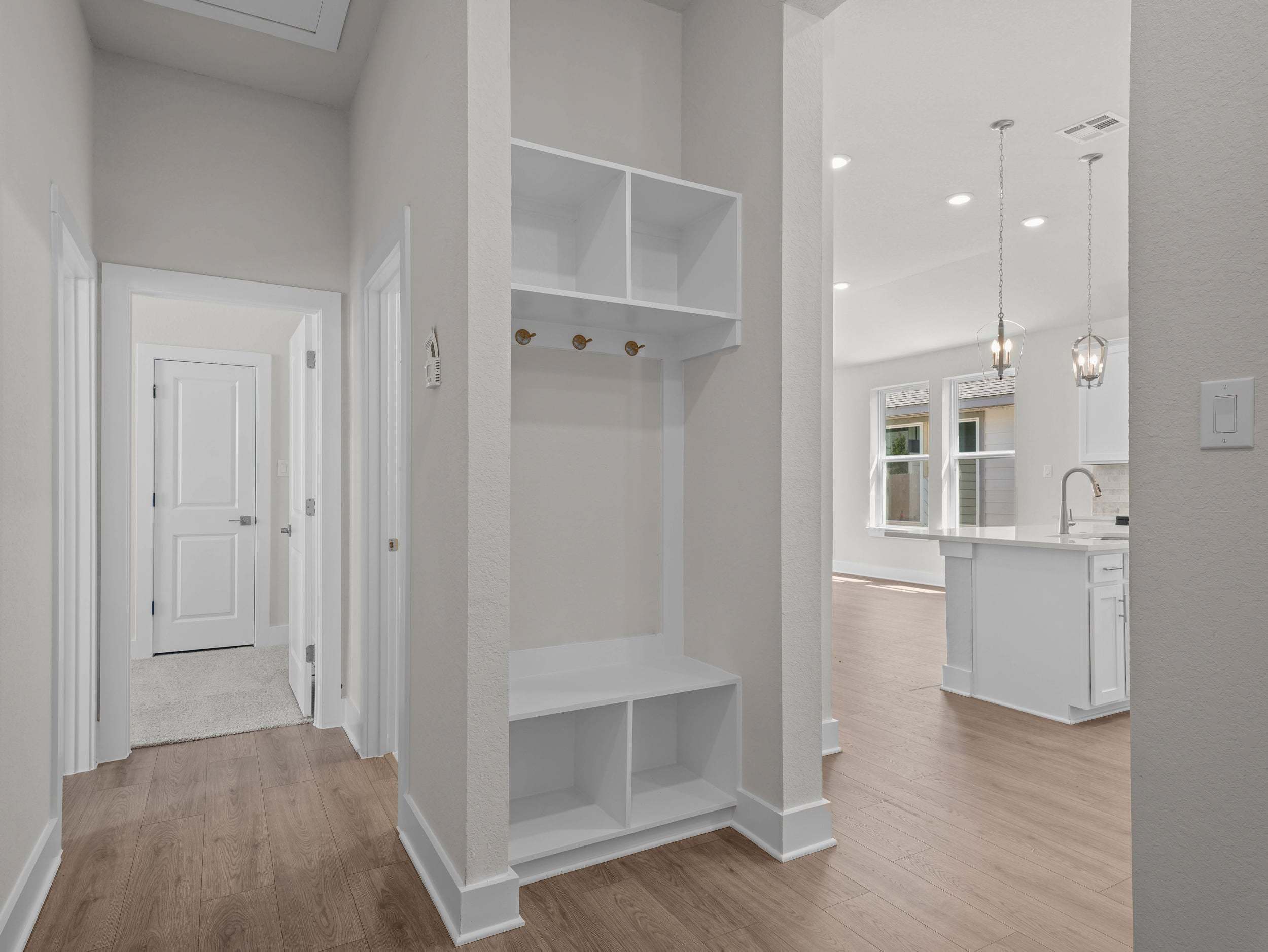 Comal Foyer
