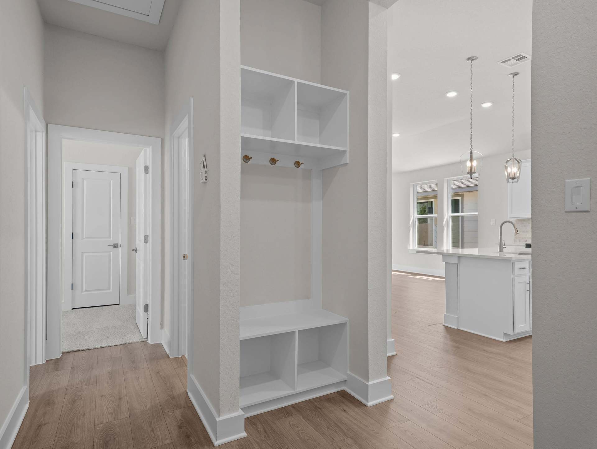 Comal Foyer