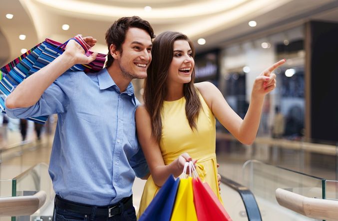 Near Shopping & Dining