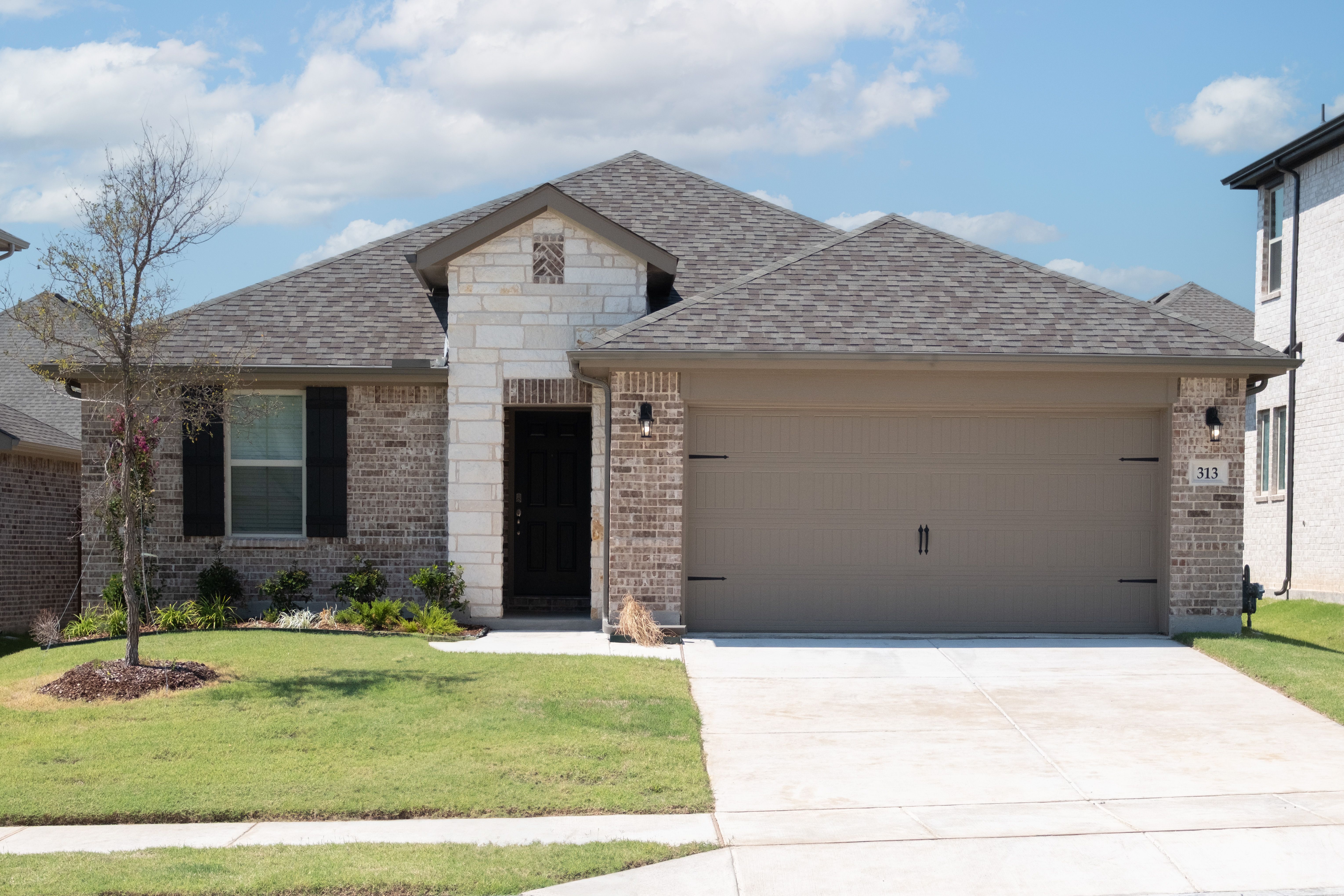 Brooks - The Villages of Hurricane Creek - Meadows 50': Anna, Texas - Beazer Homes