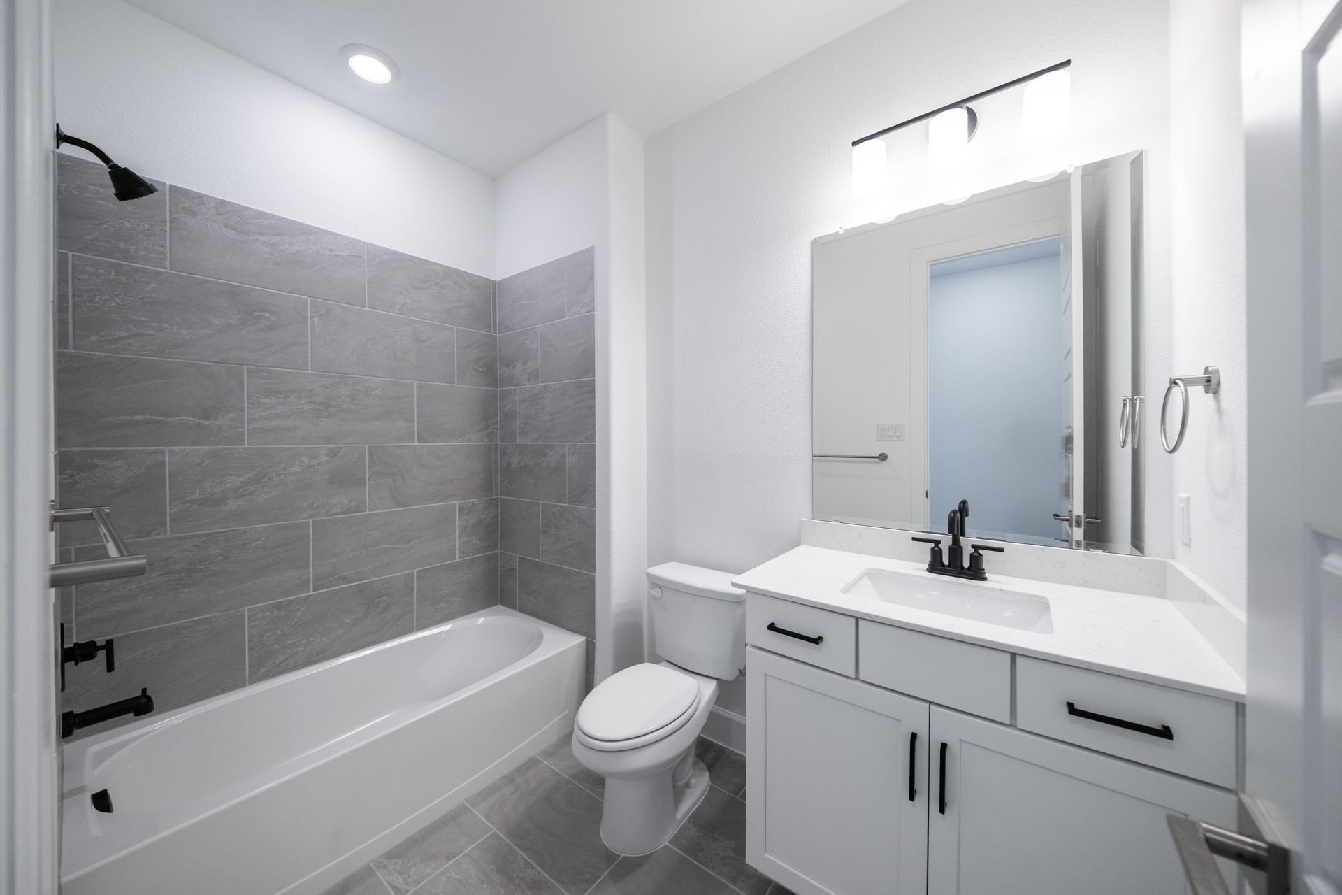 Driftwood Secondary Bathroom