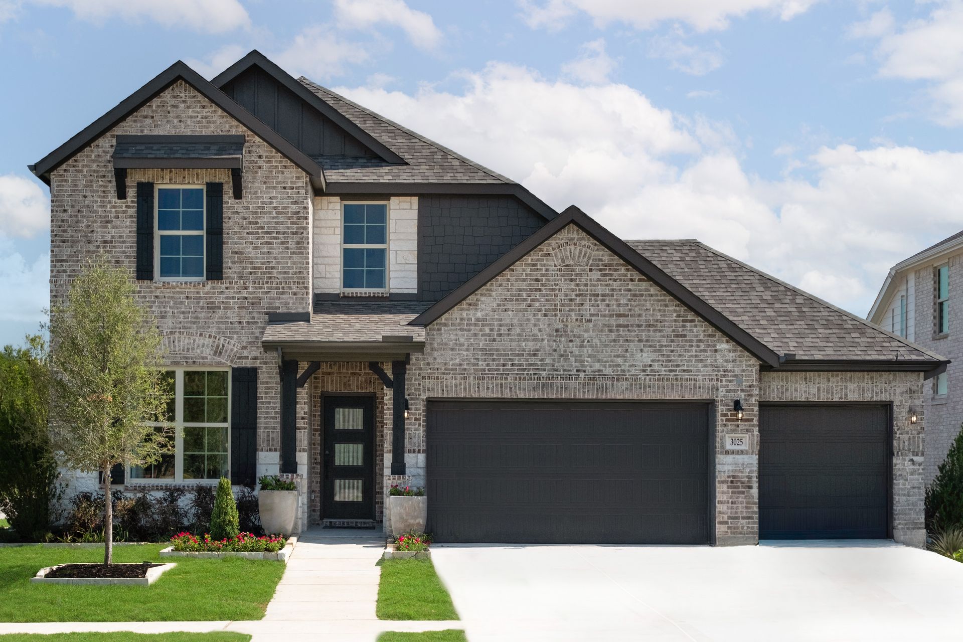 Avalon French Country L Exterior