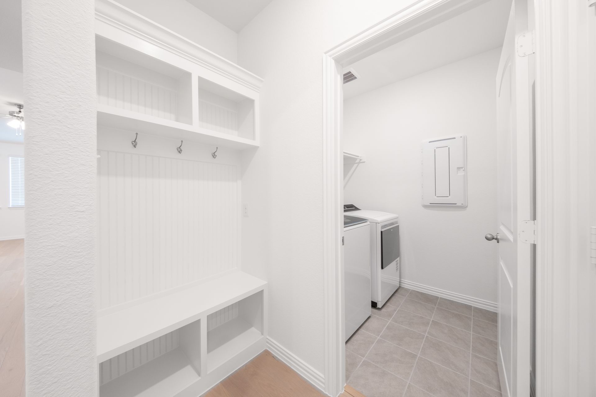 Cascade Mudroom and Laundry Room