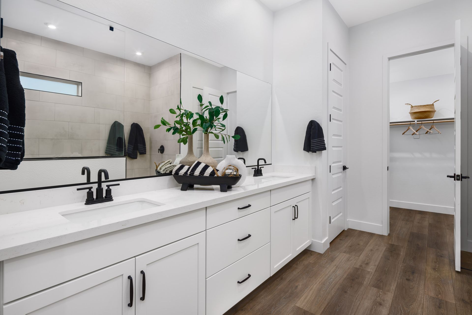 Imperial Primary Bathroom
