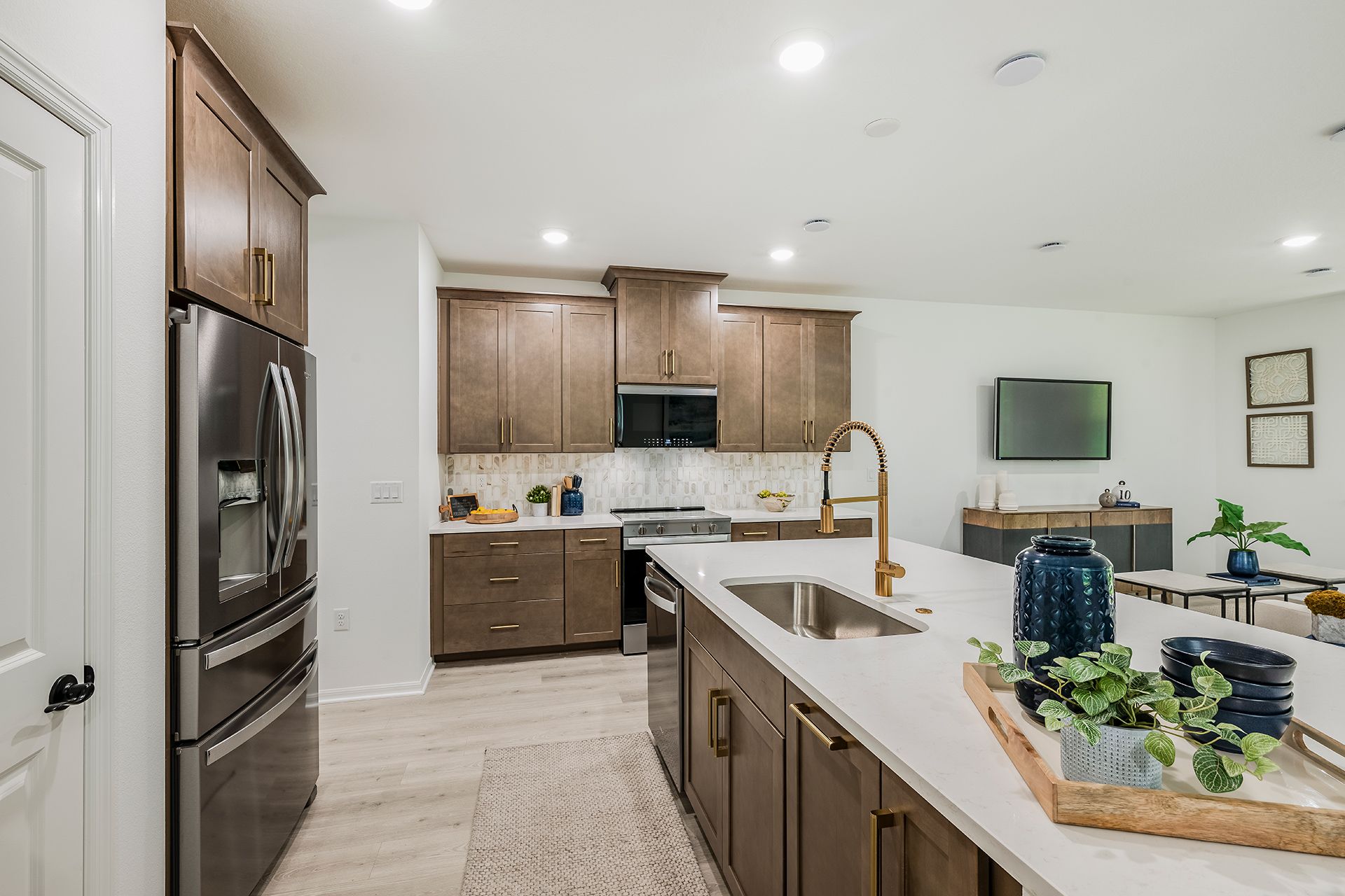 Elm Kitchen
