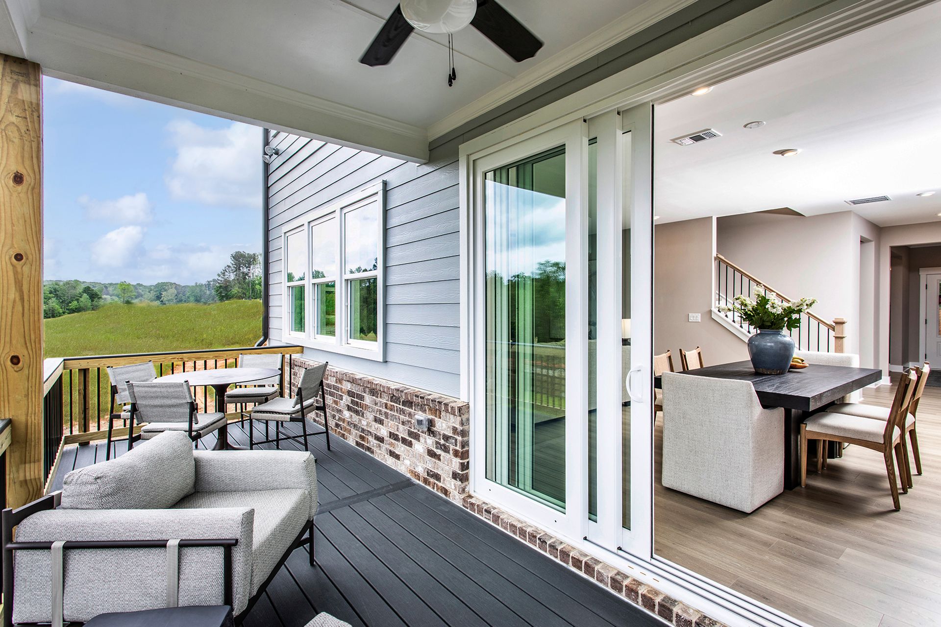 Canton II Back Deck