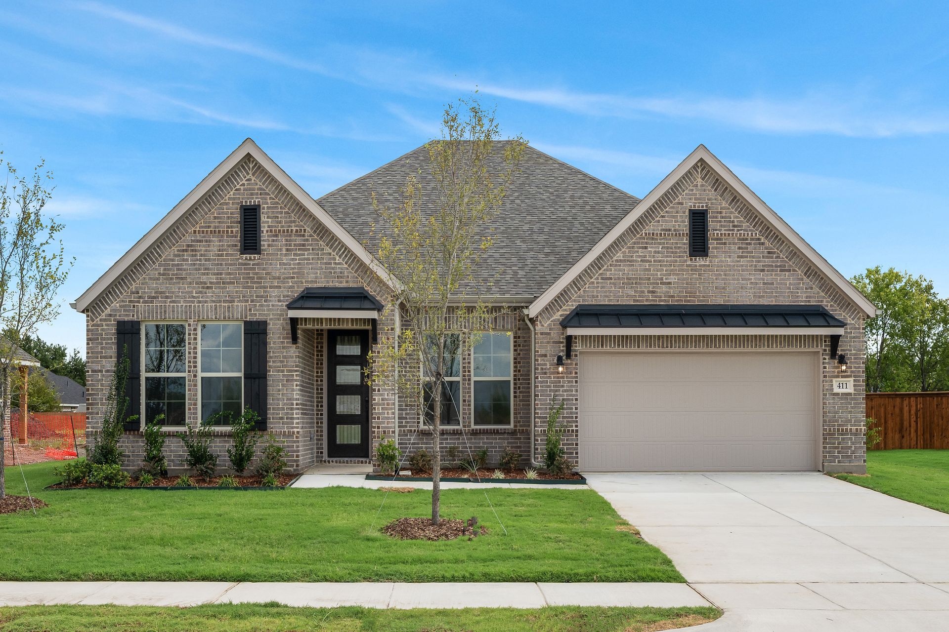 Driftwood Traditional L Exterior