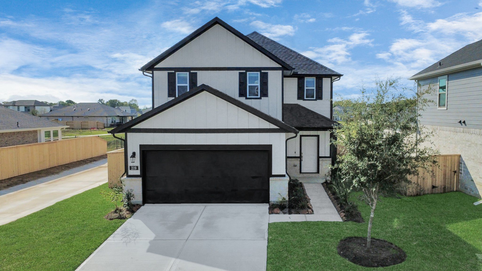 219 Orchard Laurel Dr (Walker)