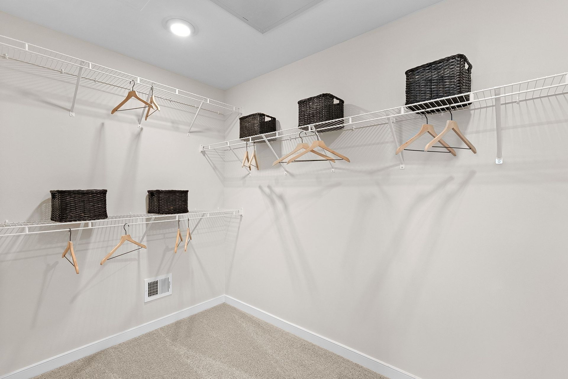 Belle Primary Bathroom Walk In Closet