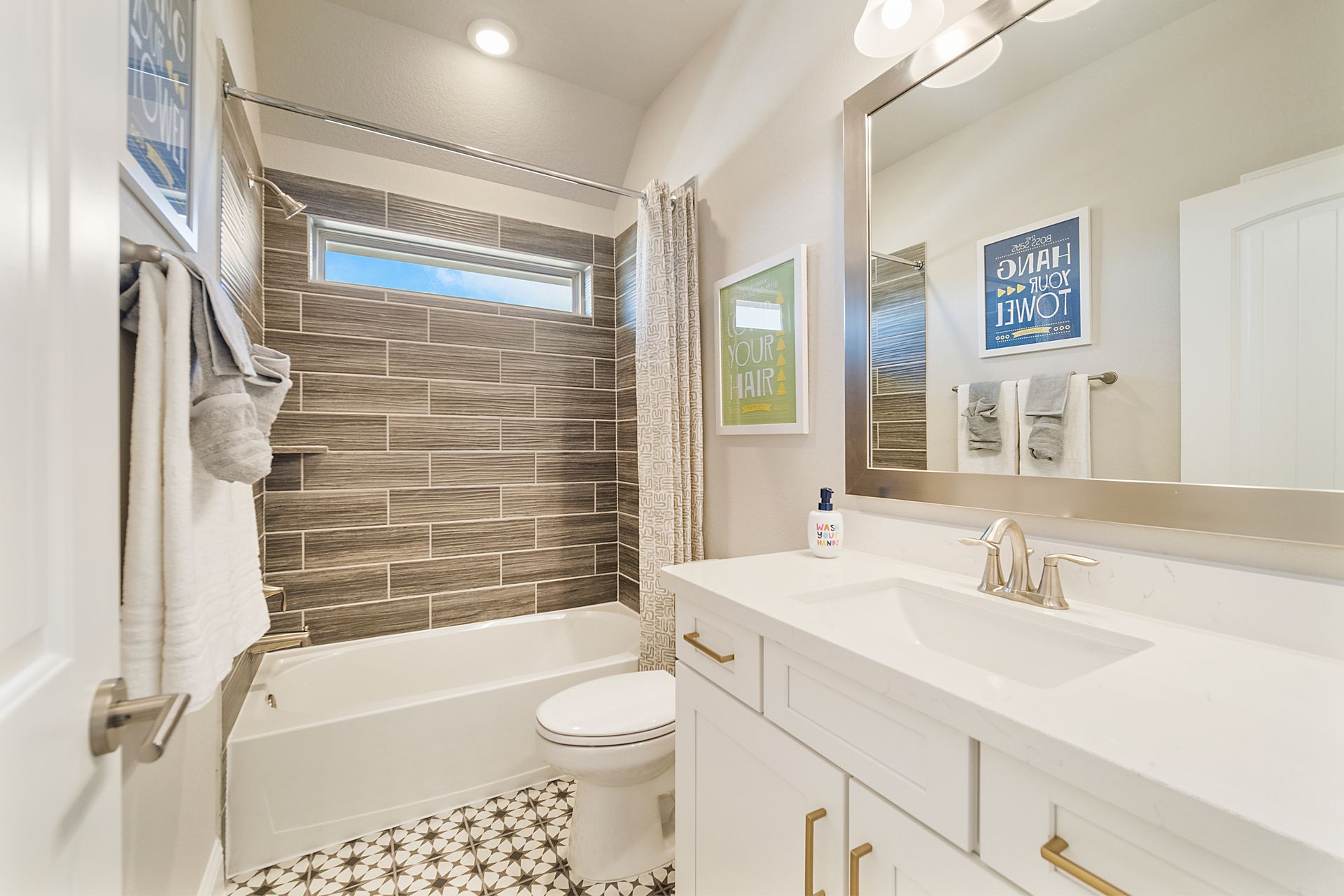 Sedona Secondary Bathroom