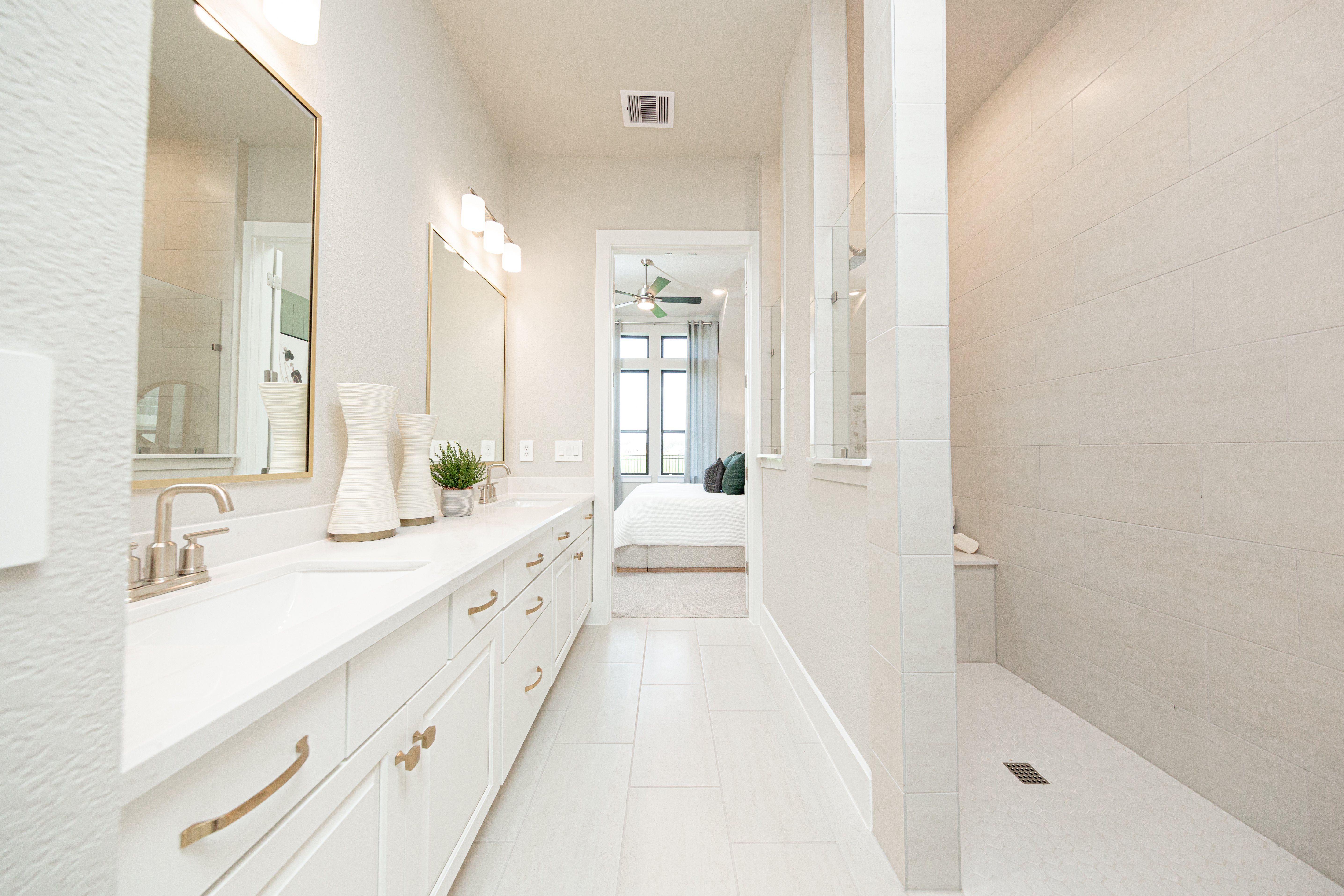 Serendipity Primary Bathroom