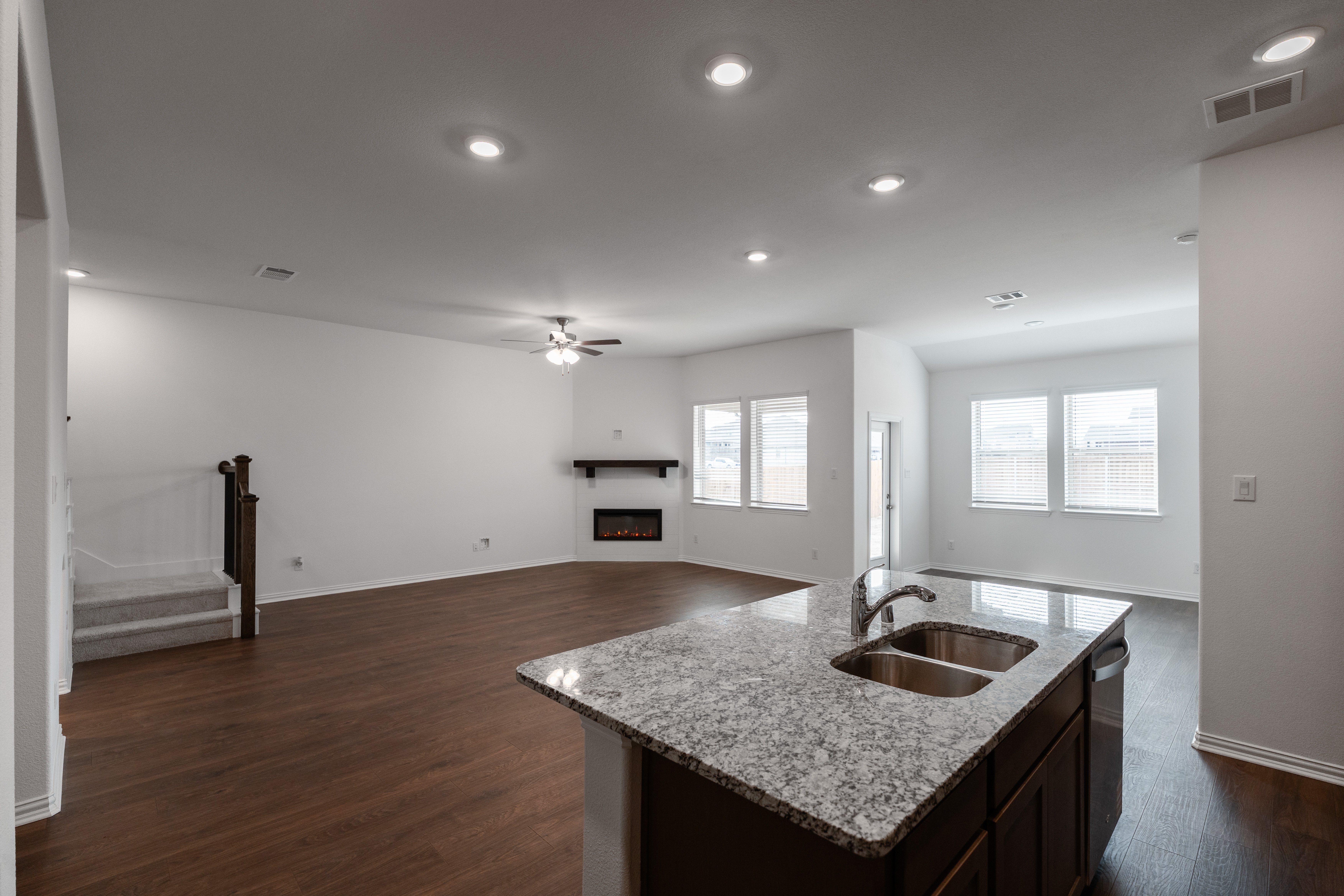 2204 Briarbrook Drive (Rainier)