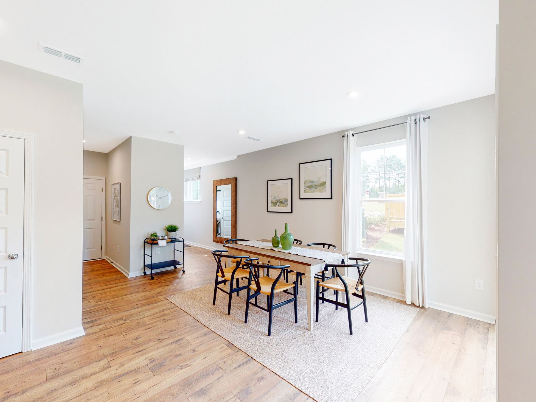 casa en Friendship Village Townes por Beazer Homes