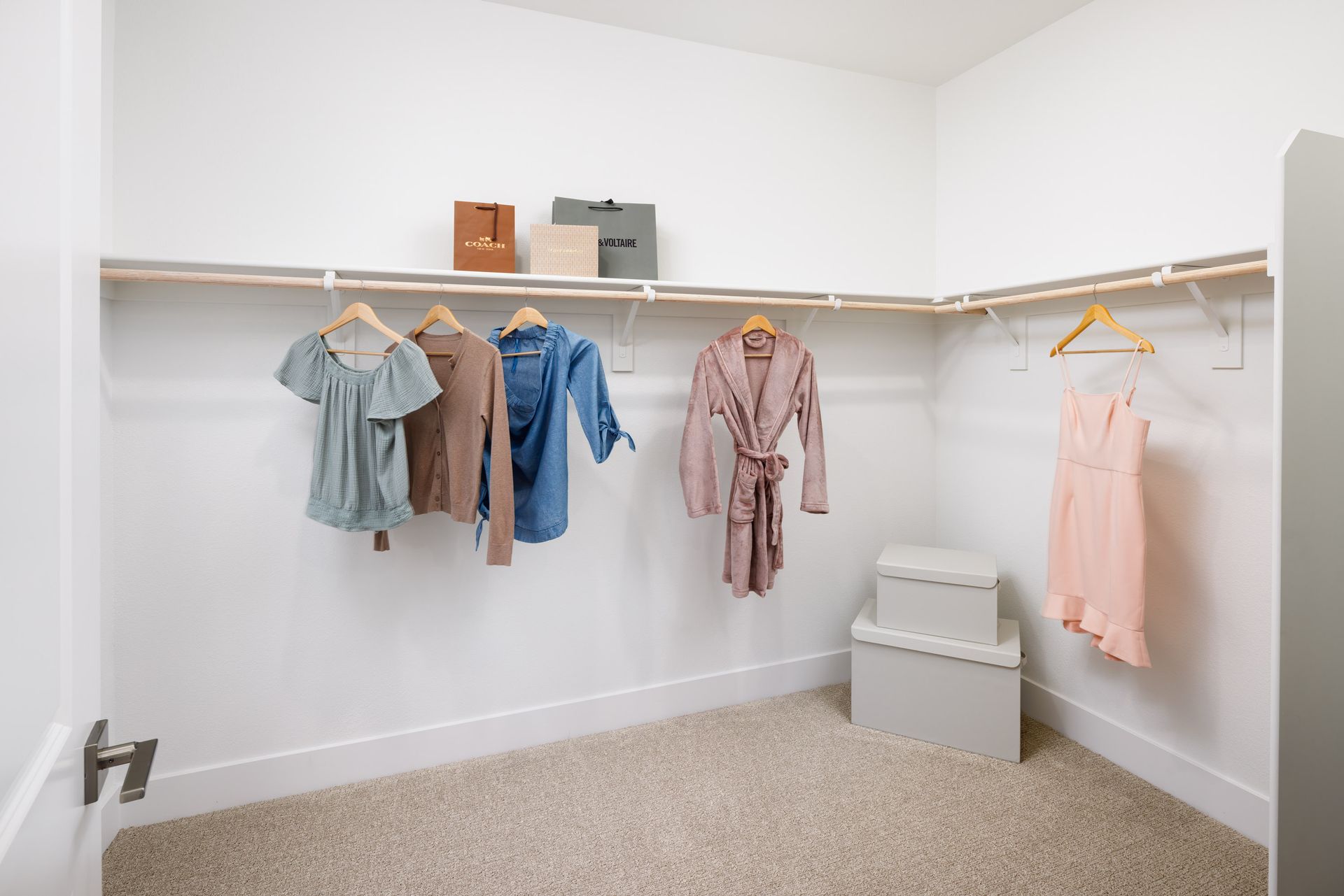 Sutter Walk-In Closet