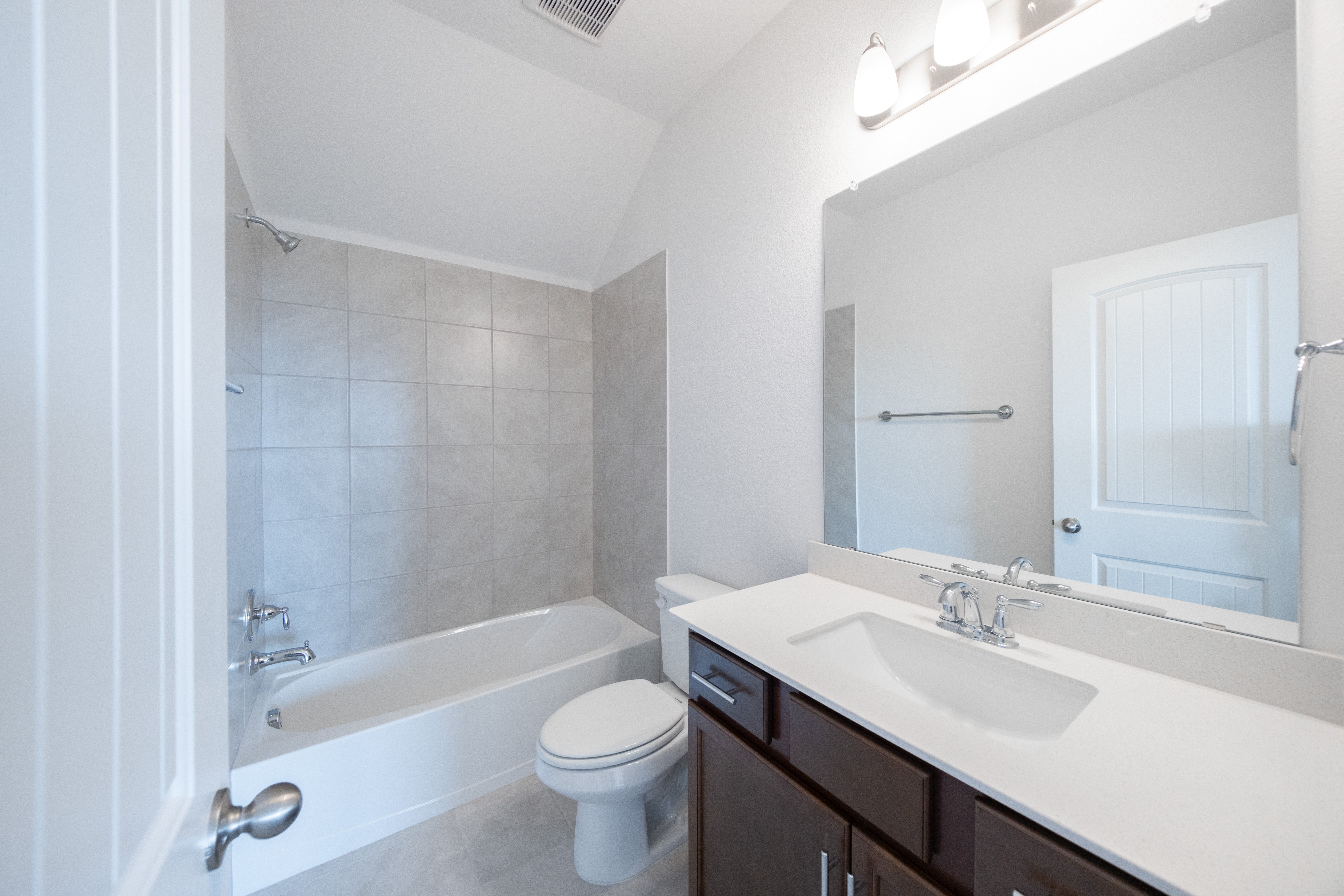 Avalon Bathroom 2
