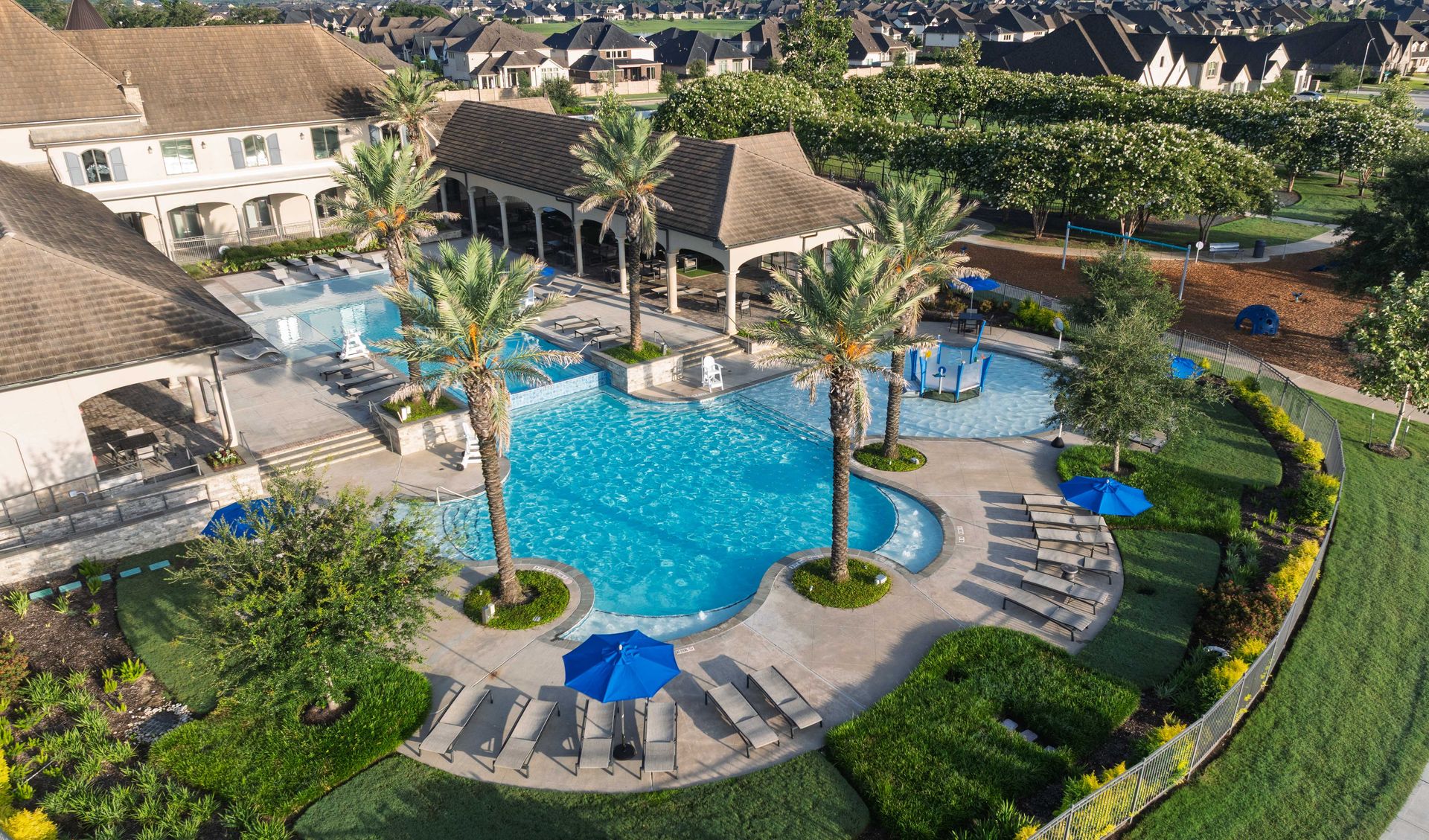 Amira Pool
