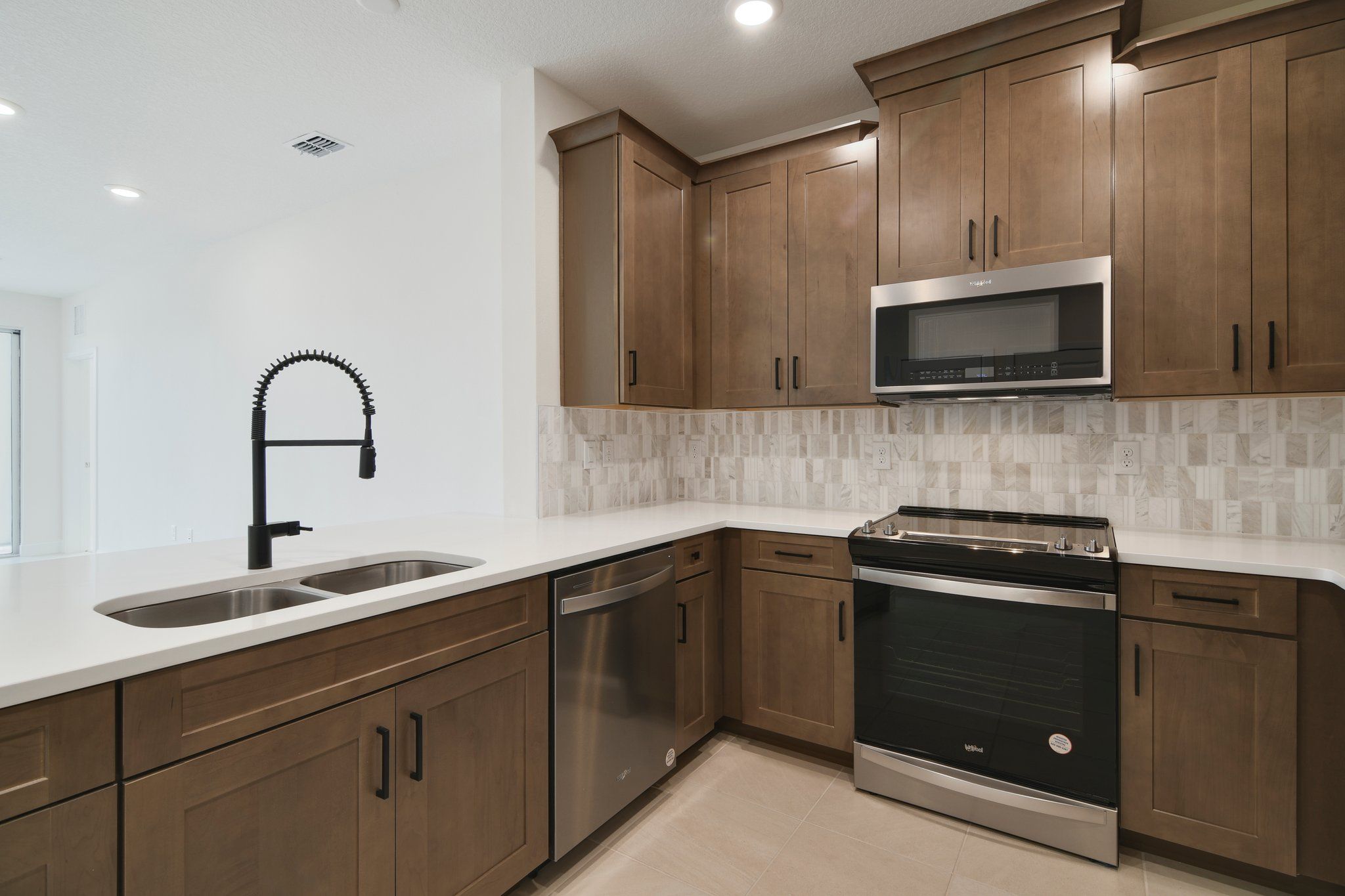 7557 Laureate Blvd, 6301 (Aspen)