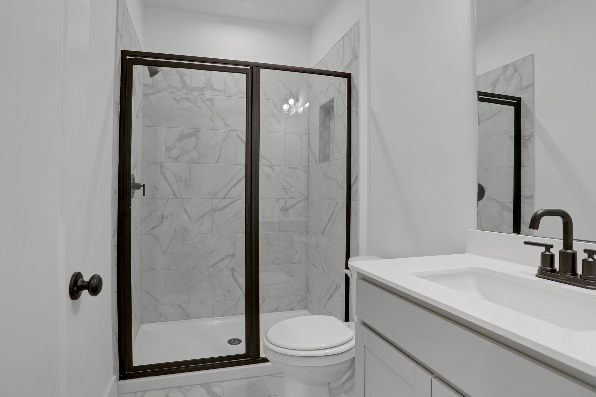 Tucker II Secondary Bath
