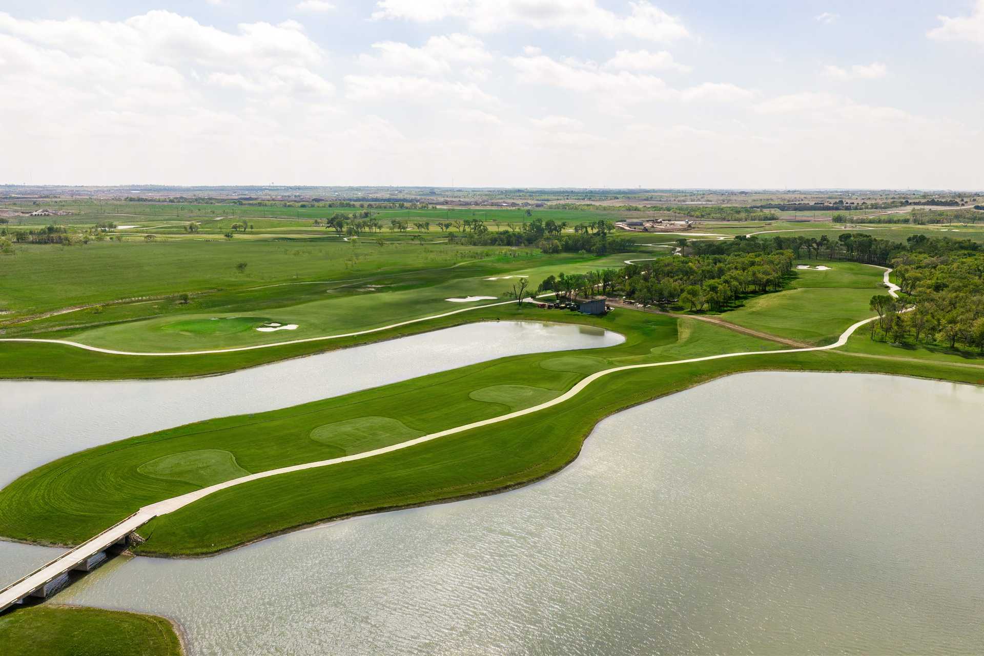Community Aerial Golf Course