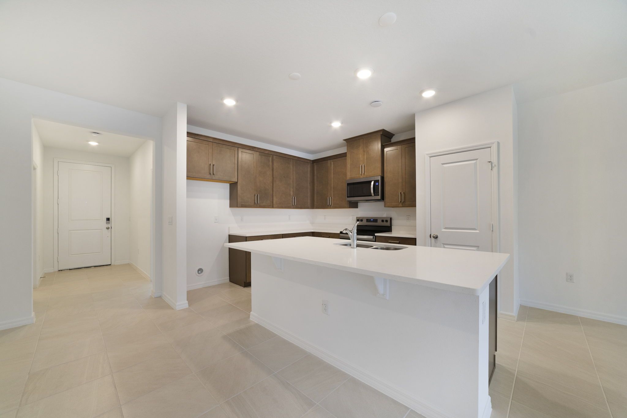 Richmond Interior - Aulin Square: Oviedo, Florida - Beazer Homes