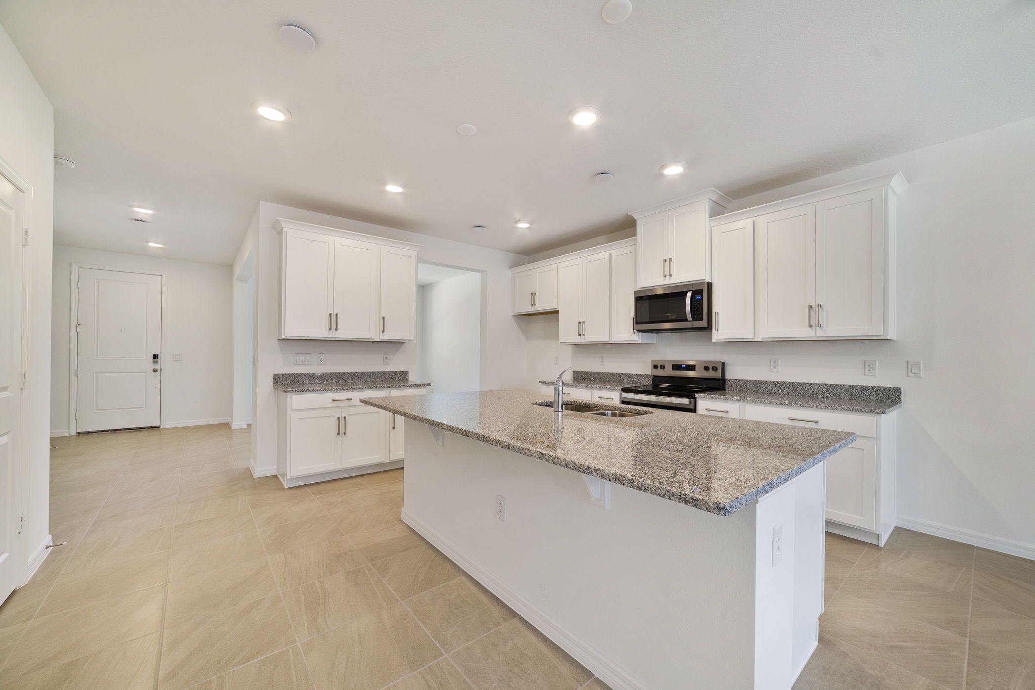 686 Lola Ln