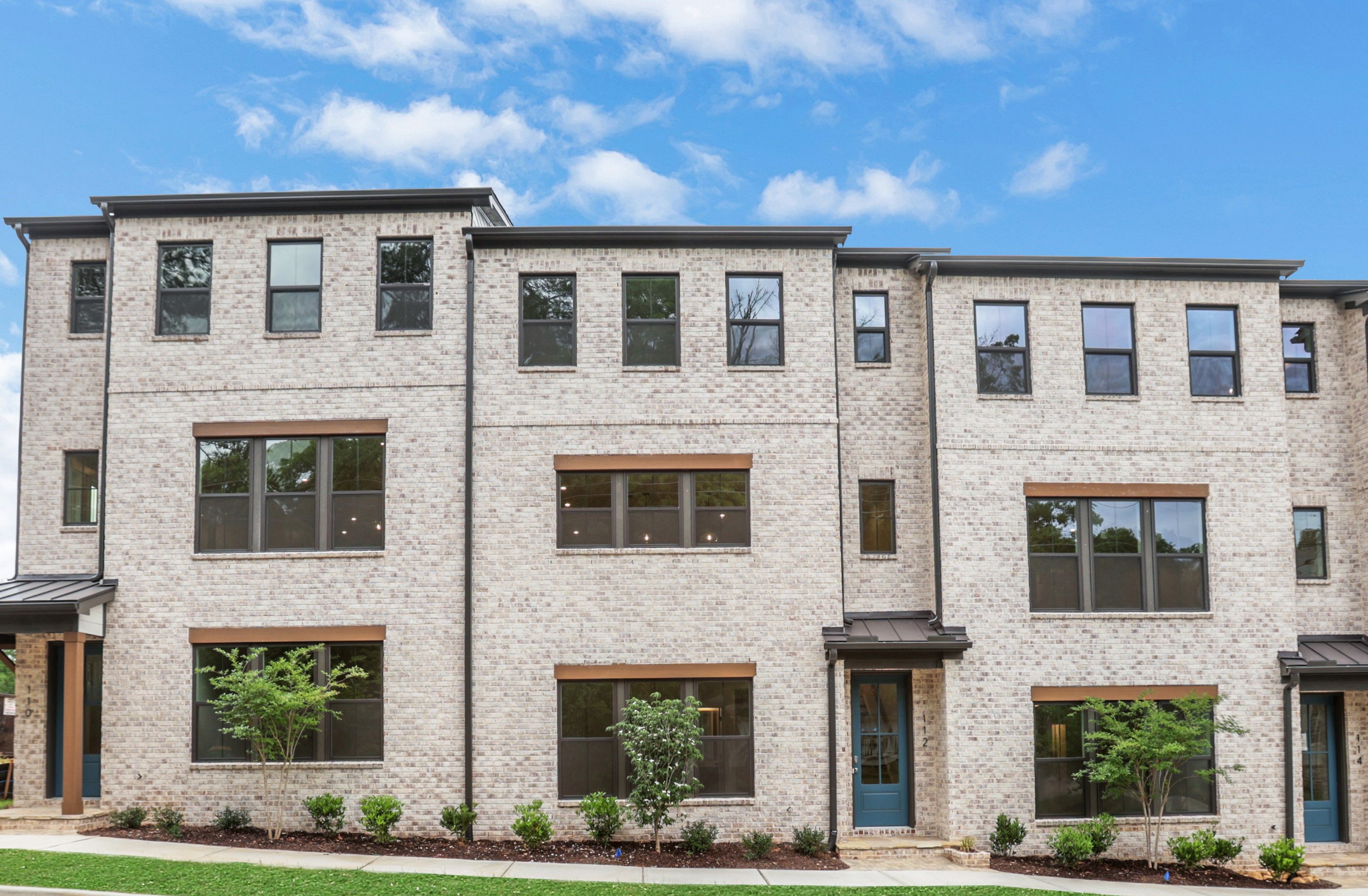 Blake - The Groves at Myrtle: Roswell, Georgia - Beazer Homes