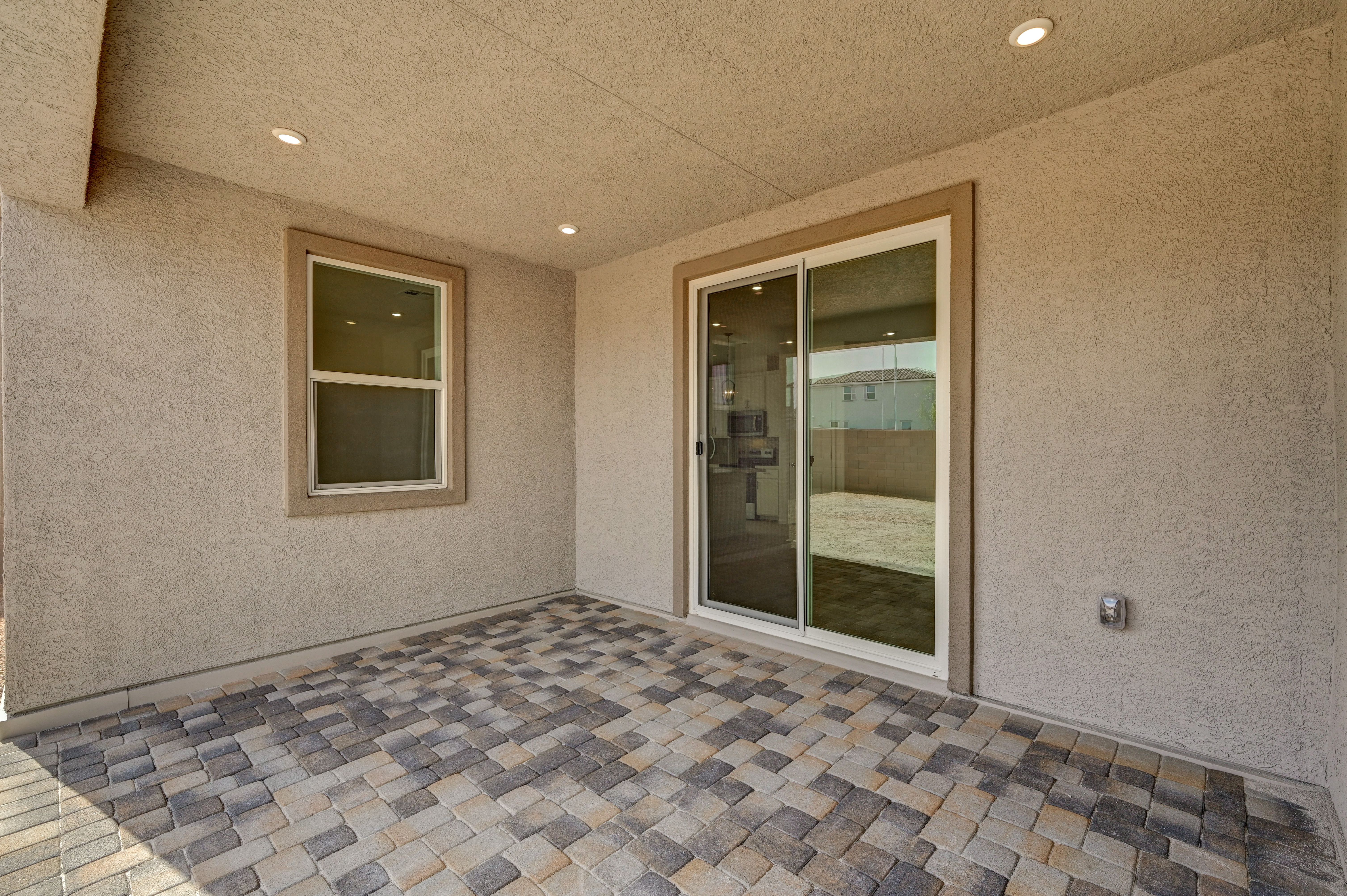 Summit Backyard Patio