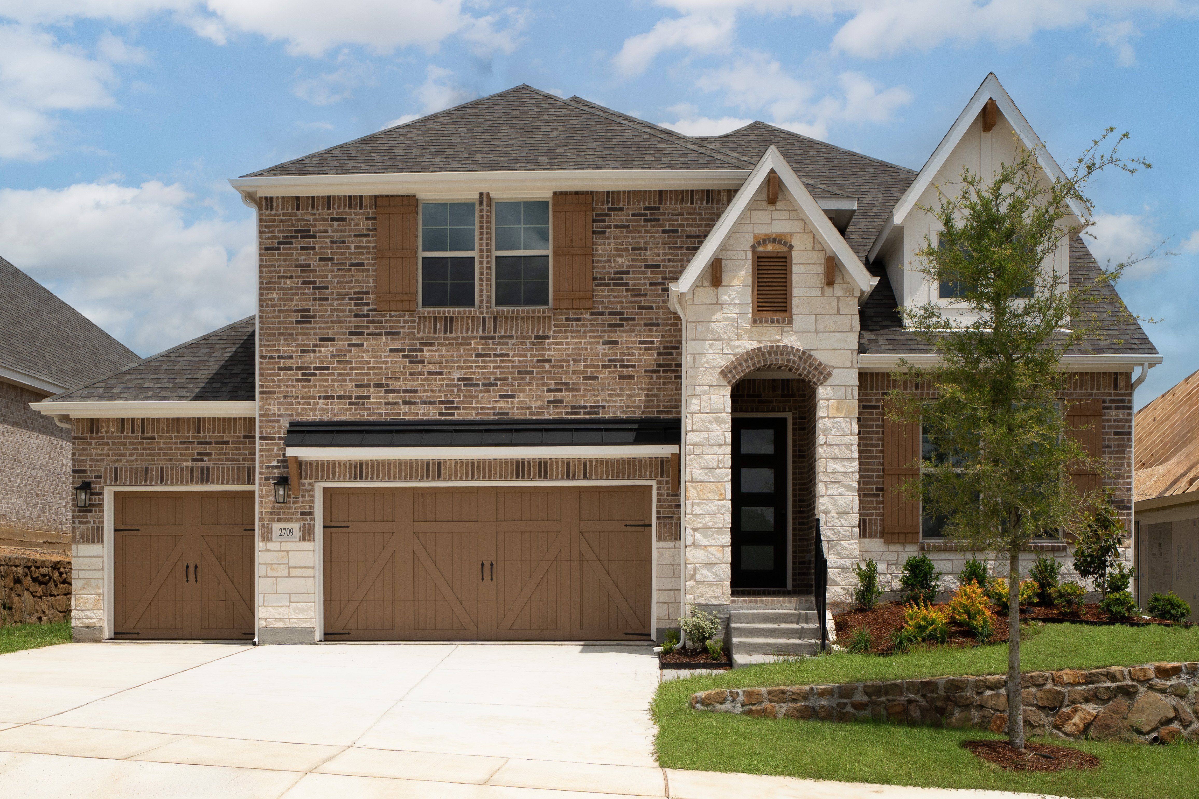 2709 Queenwood Street (Summerfield)