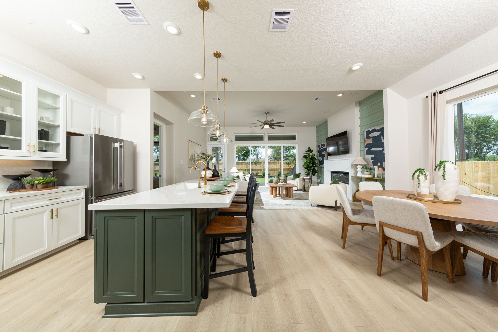 Reflection Kitchen