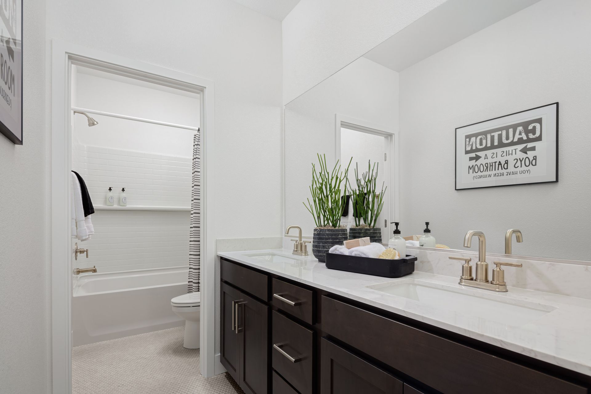 Plan 5 Bathroom 2