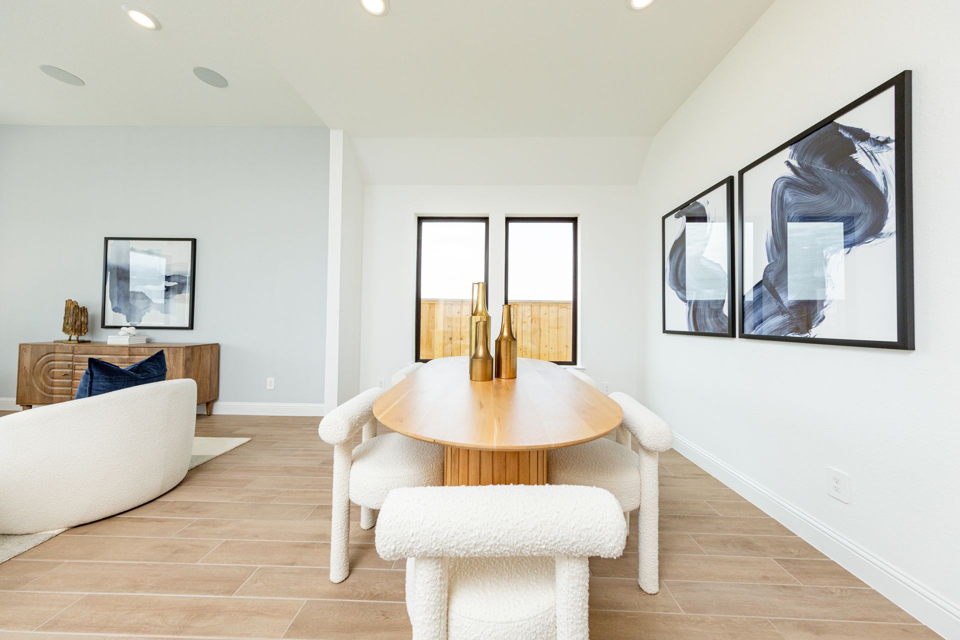 Reflection Dining Area