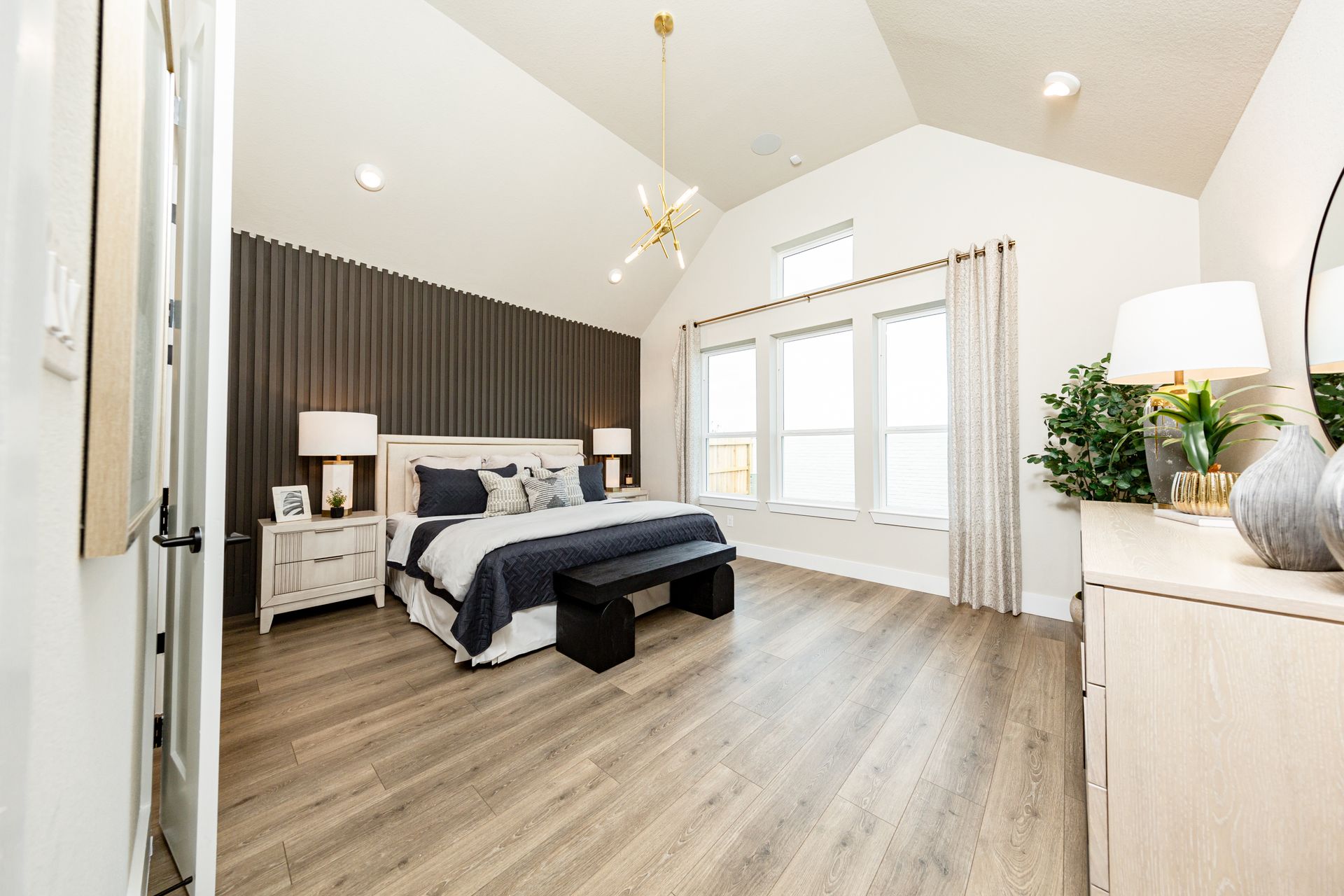 Kerrville Primary Bedroom