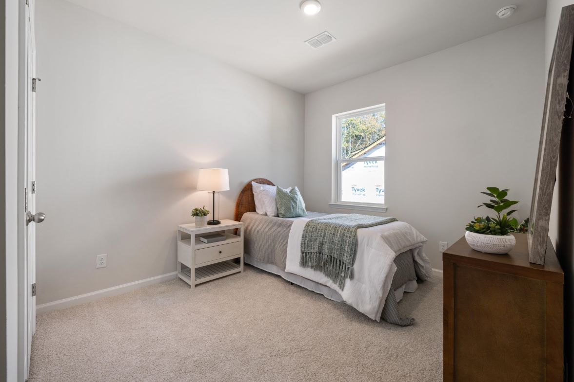 Ivy Bedroom 2
