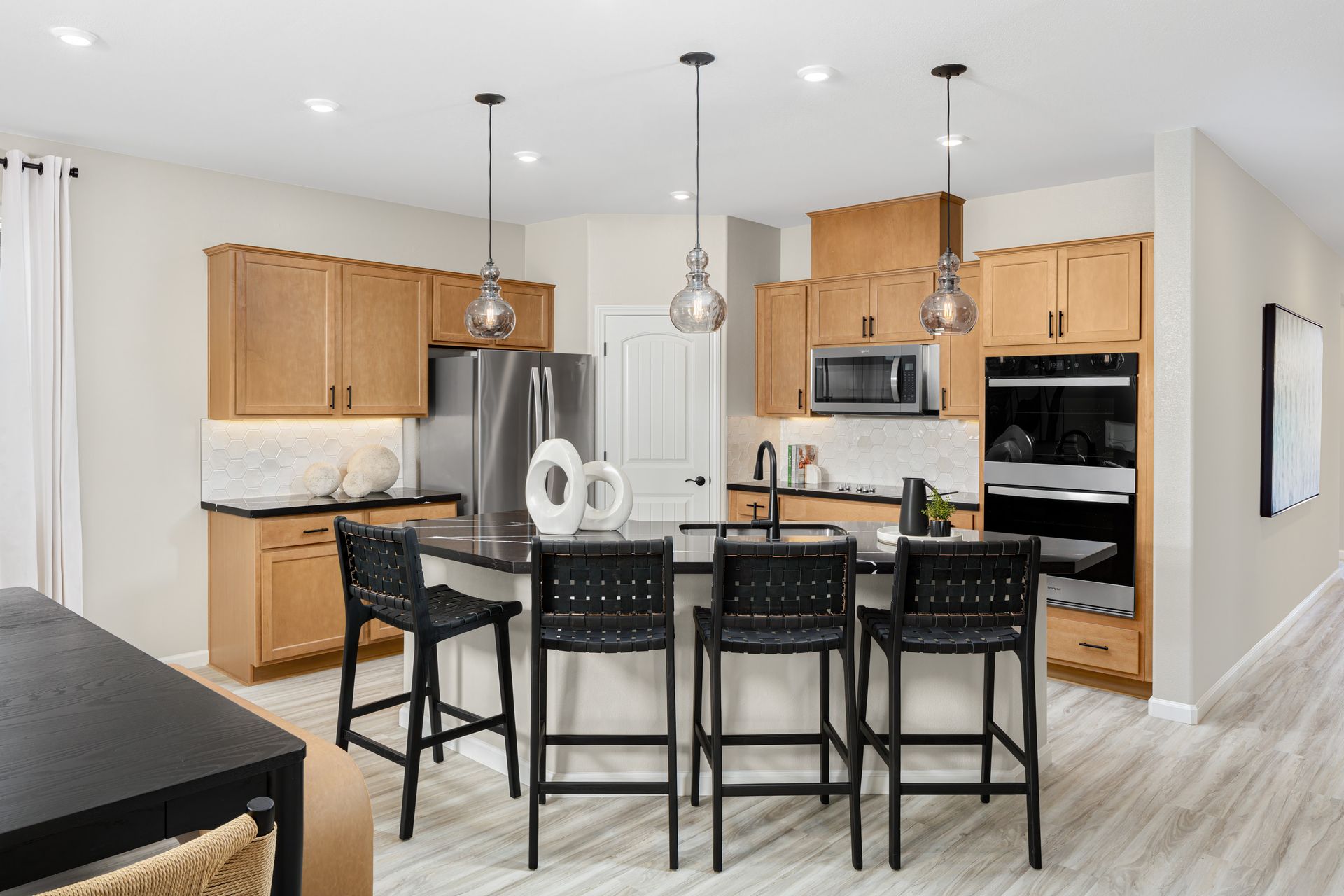 Aurora Kitchen