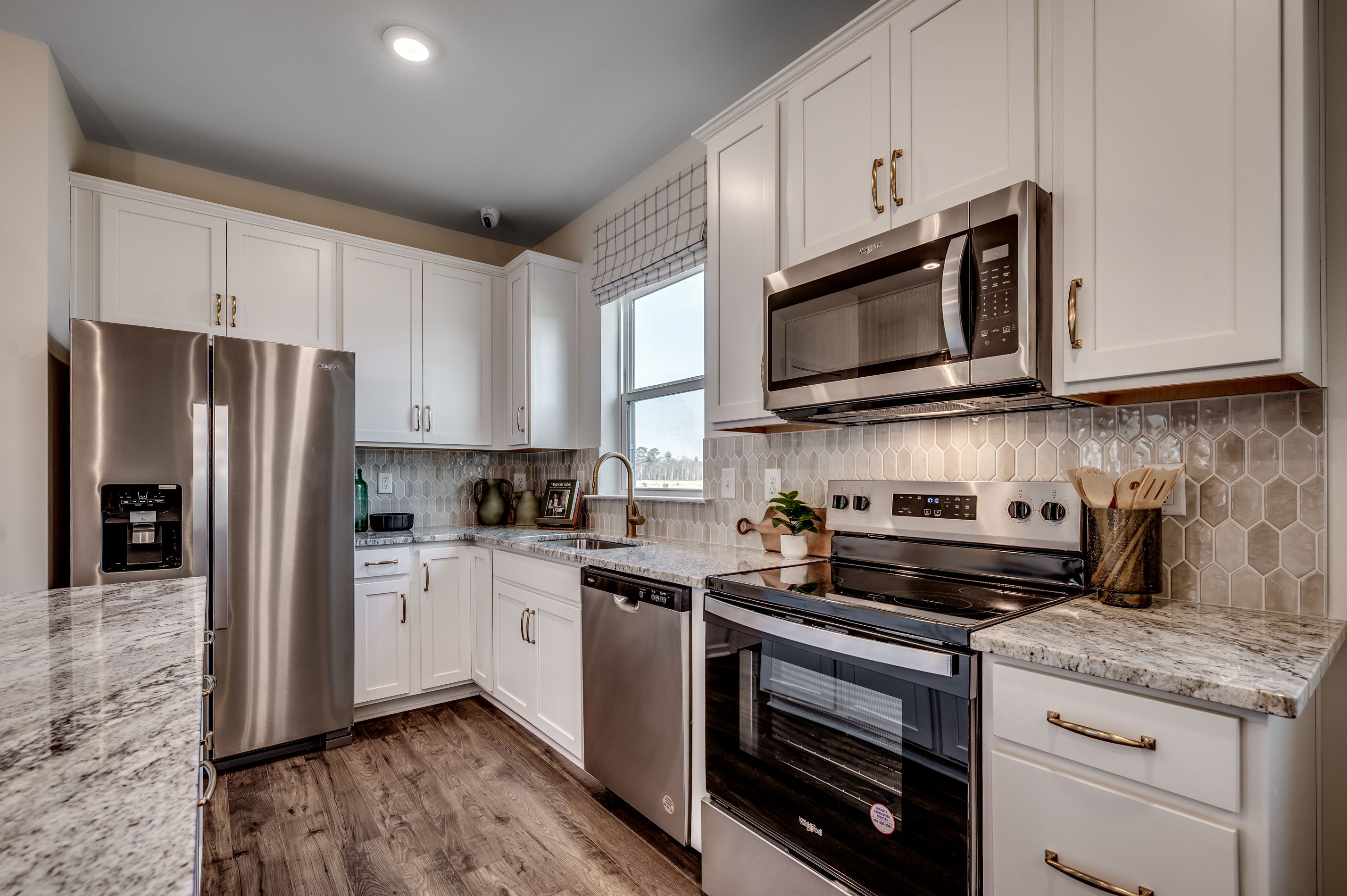 Azalea Kitchen