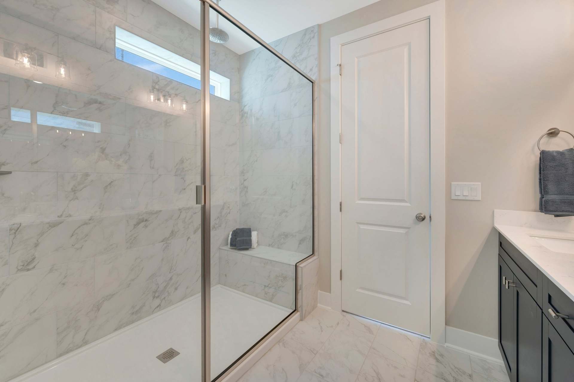 Collins Choice Primary Bath B