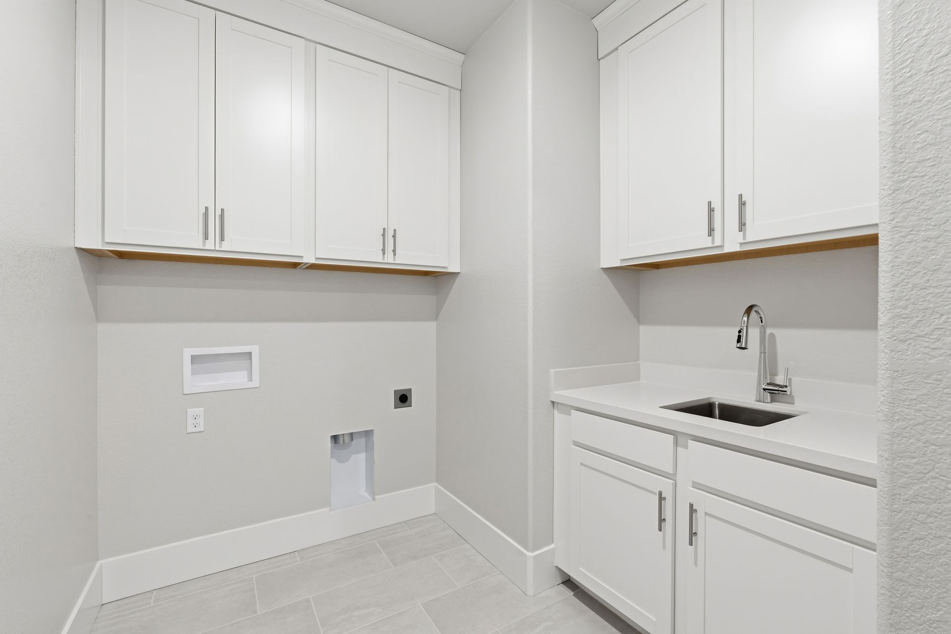 Sycamore Laundry Room