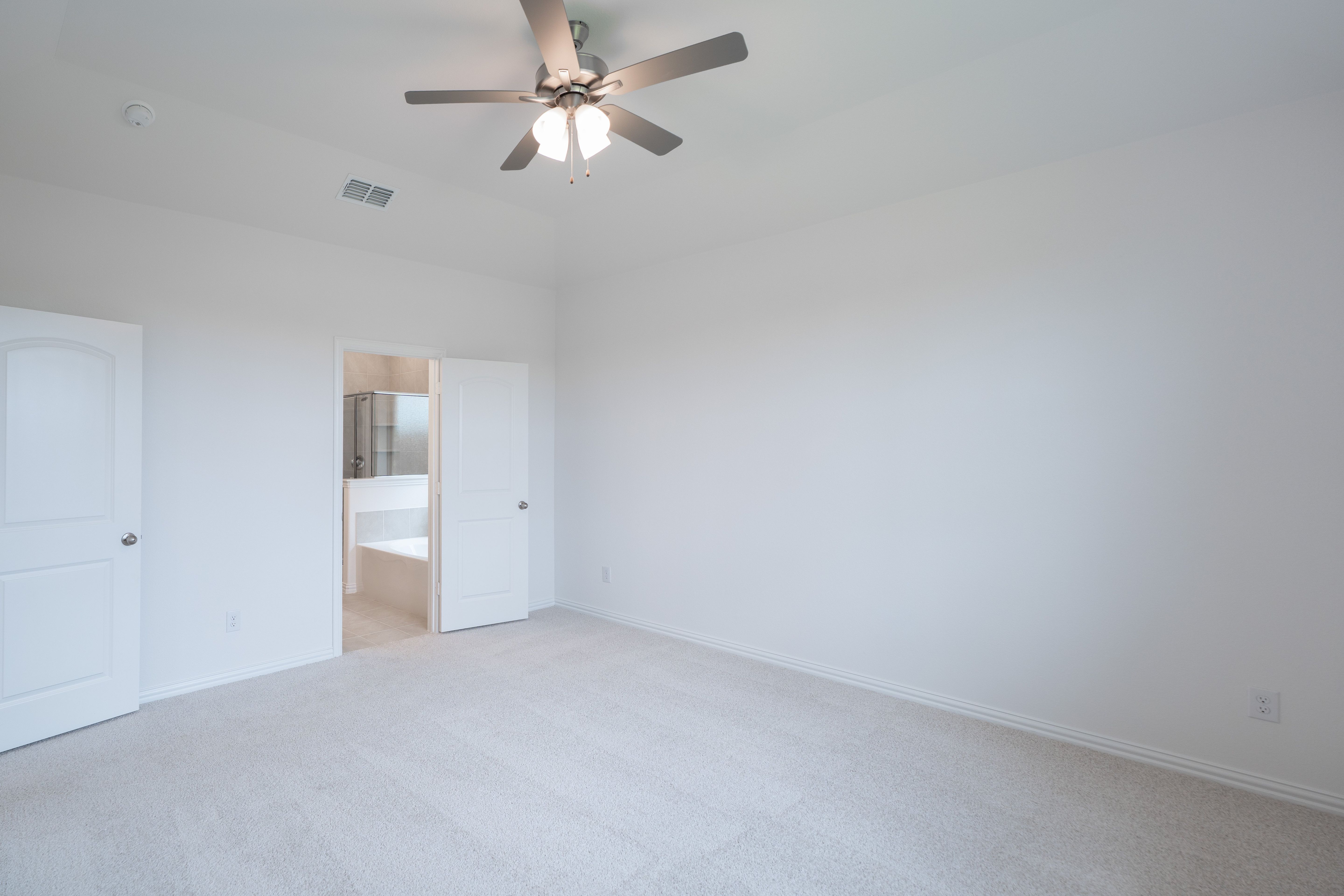 Rainier Primary Bedroom