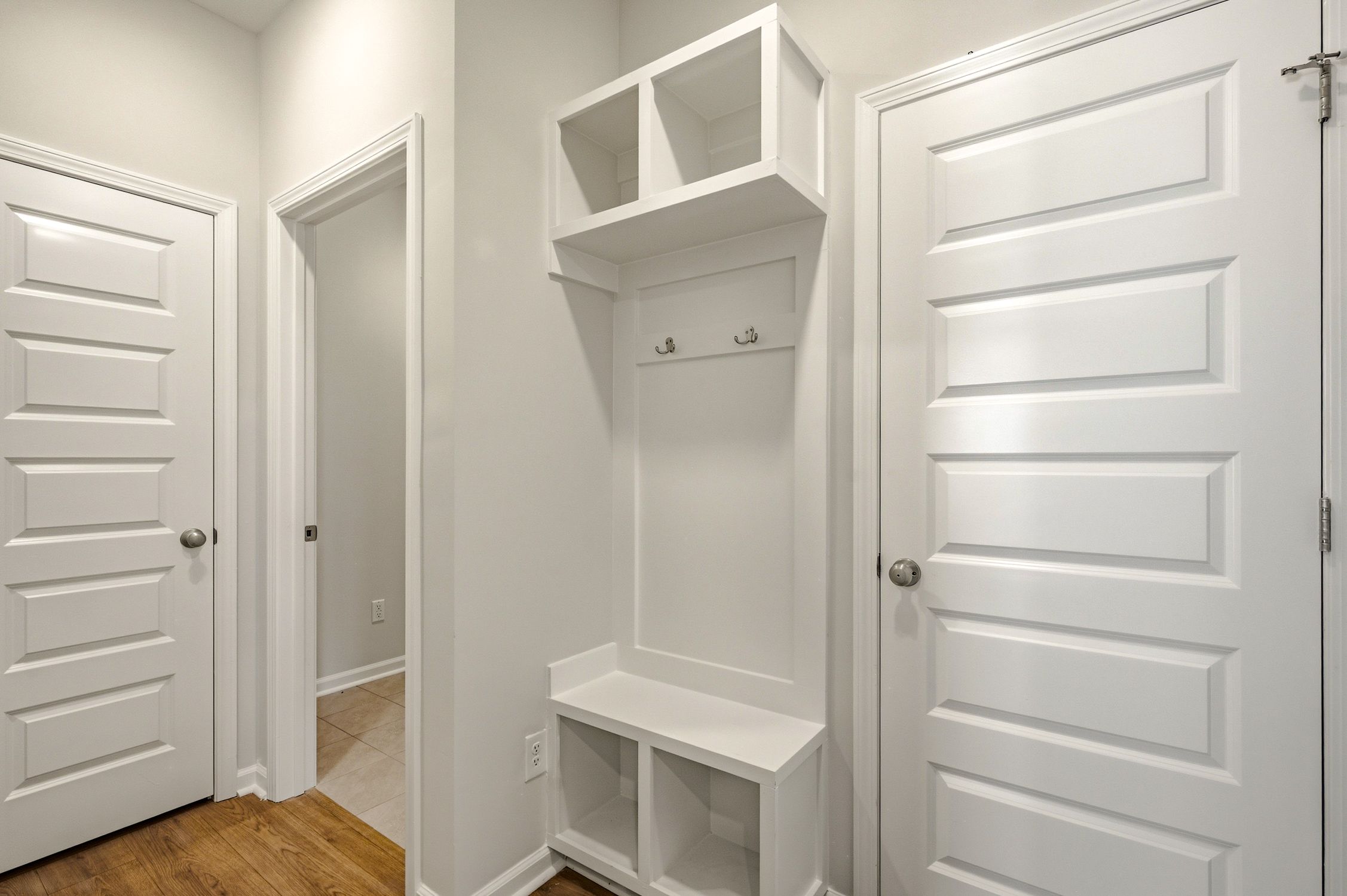 Mudroom Valet