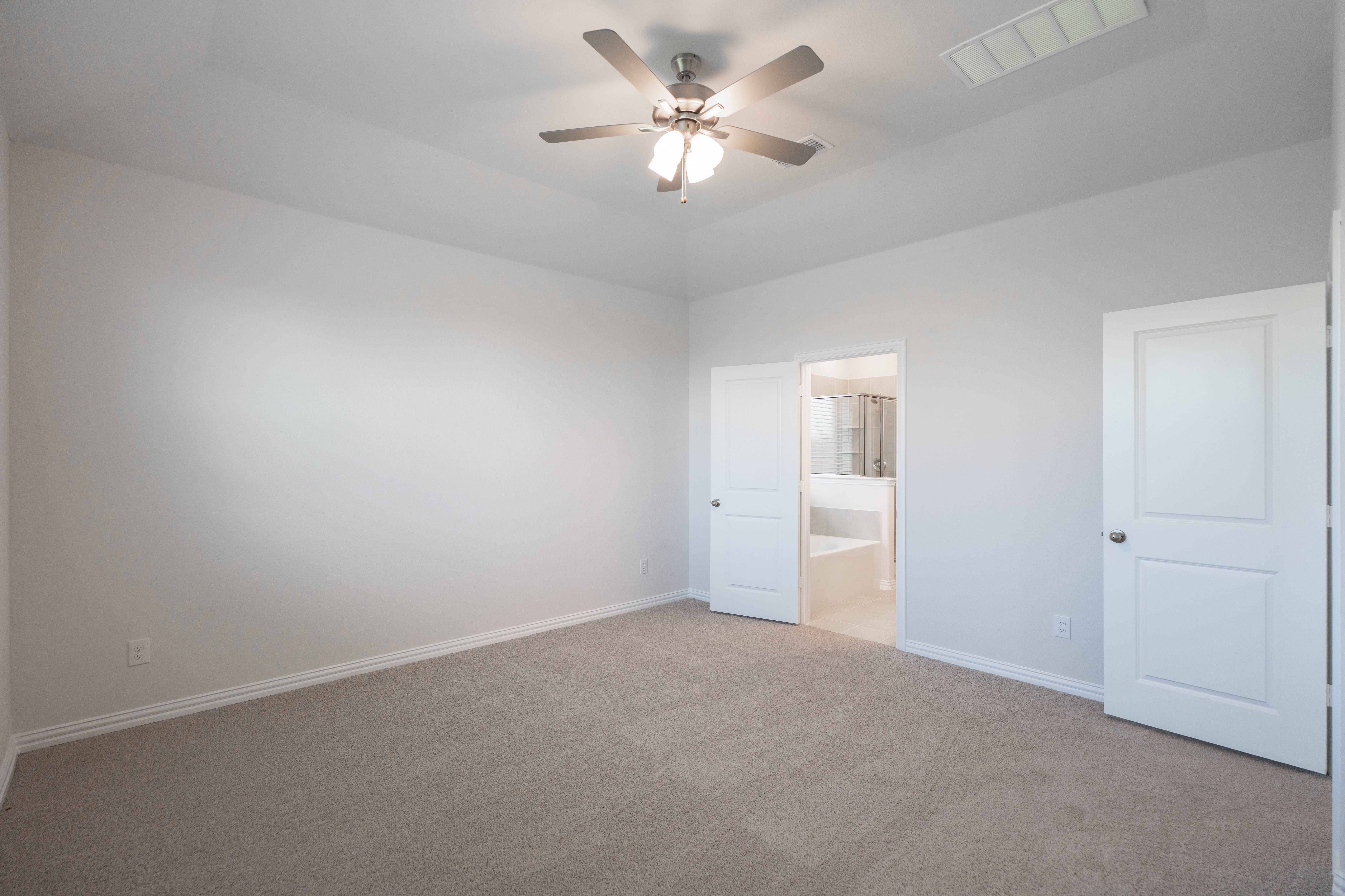 Rainier Primary Bedroom