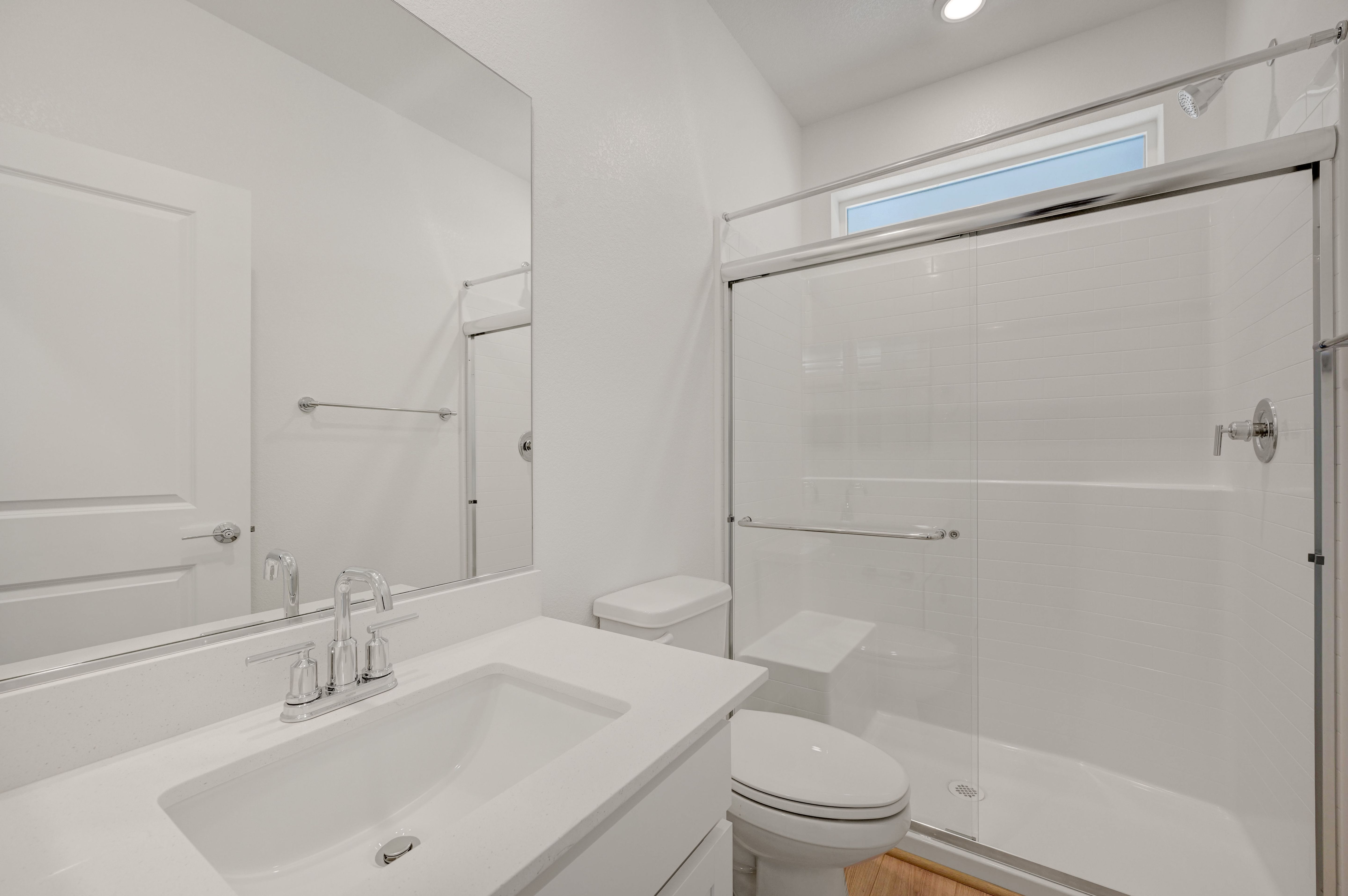 Valencia Bath 3