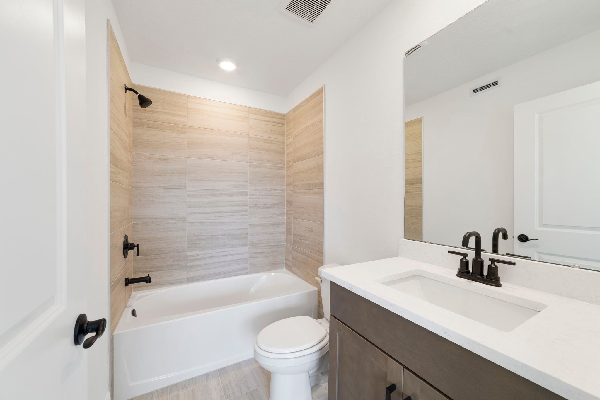 Luciana Bathroom 4