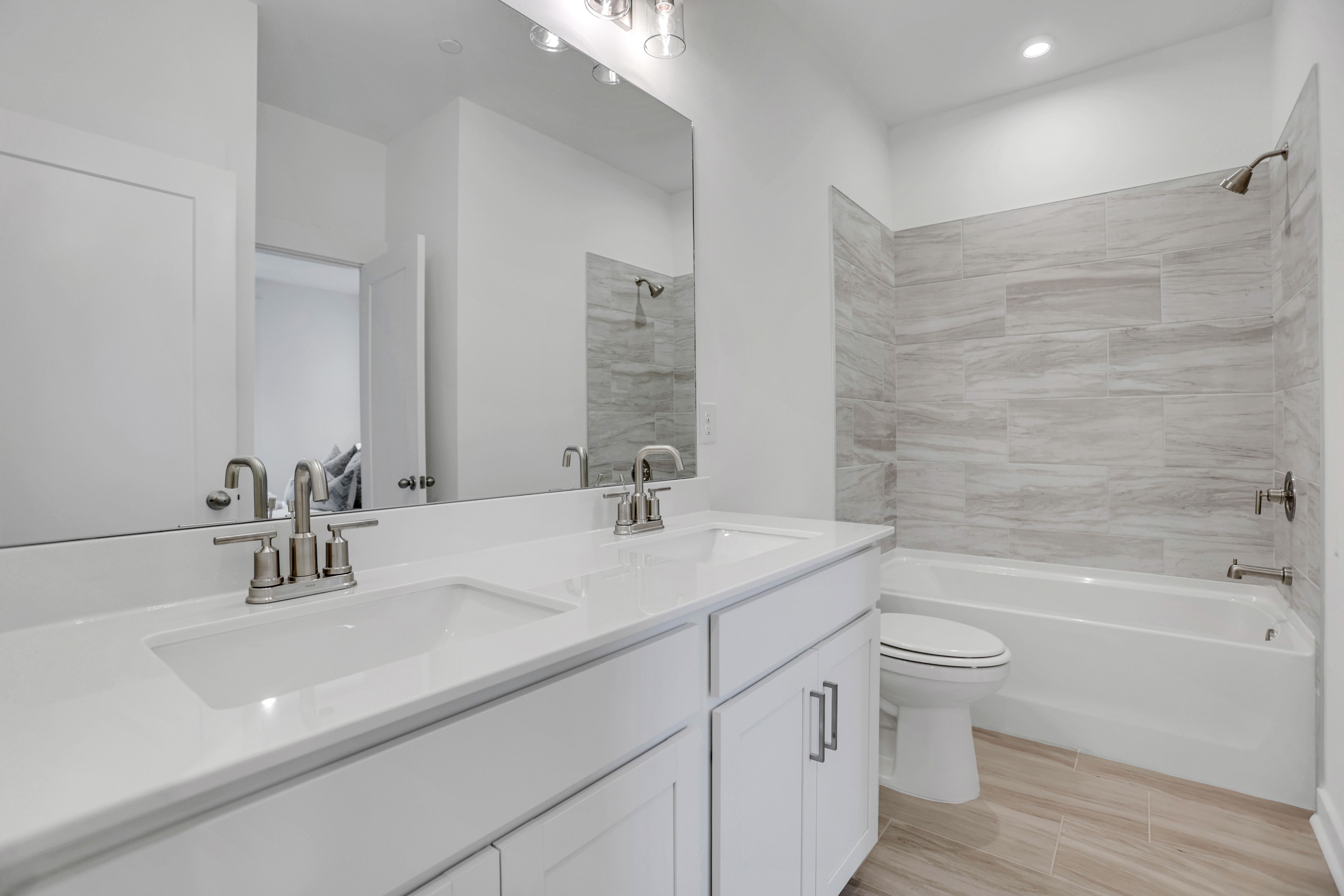 Keystone Secondary Bath