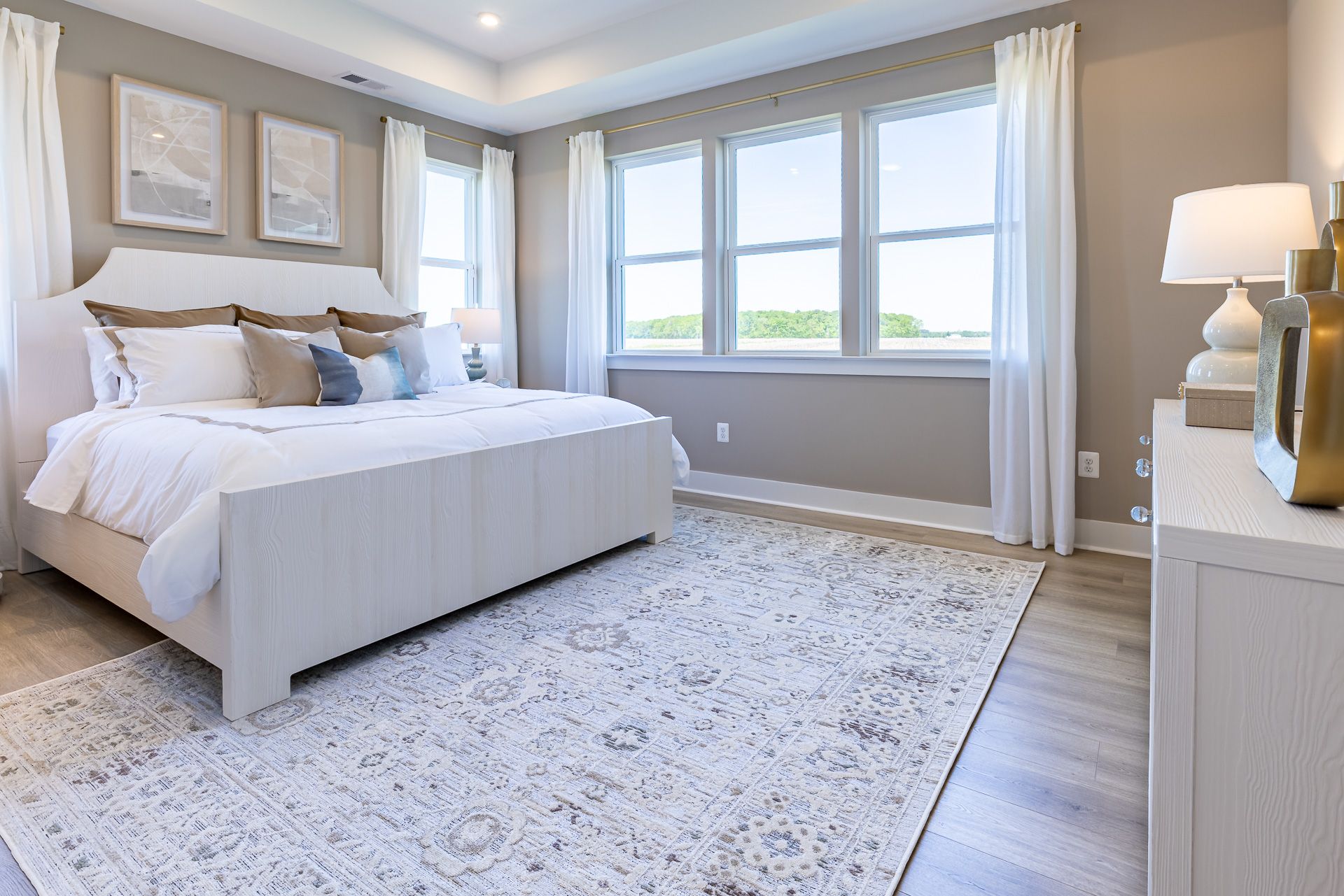 Primary suite