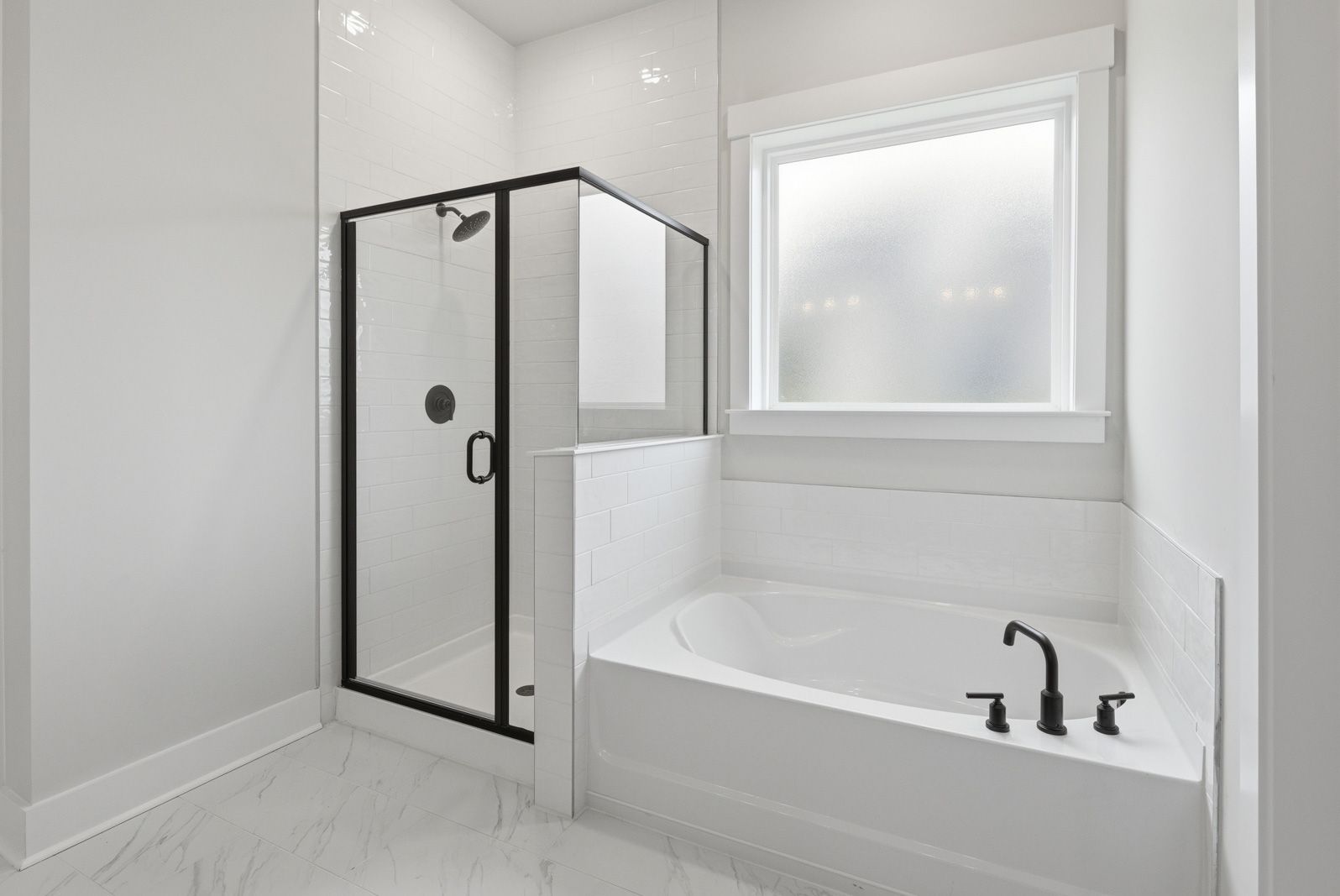 Juniper II Primary Bathroom Tub and Shower