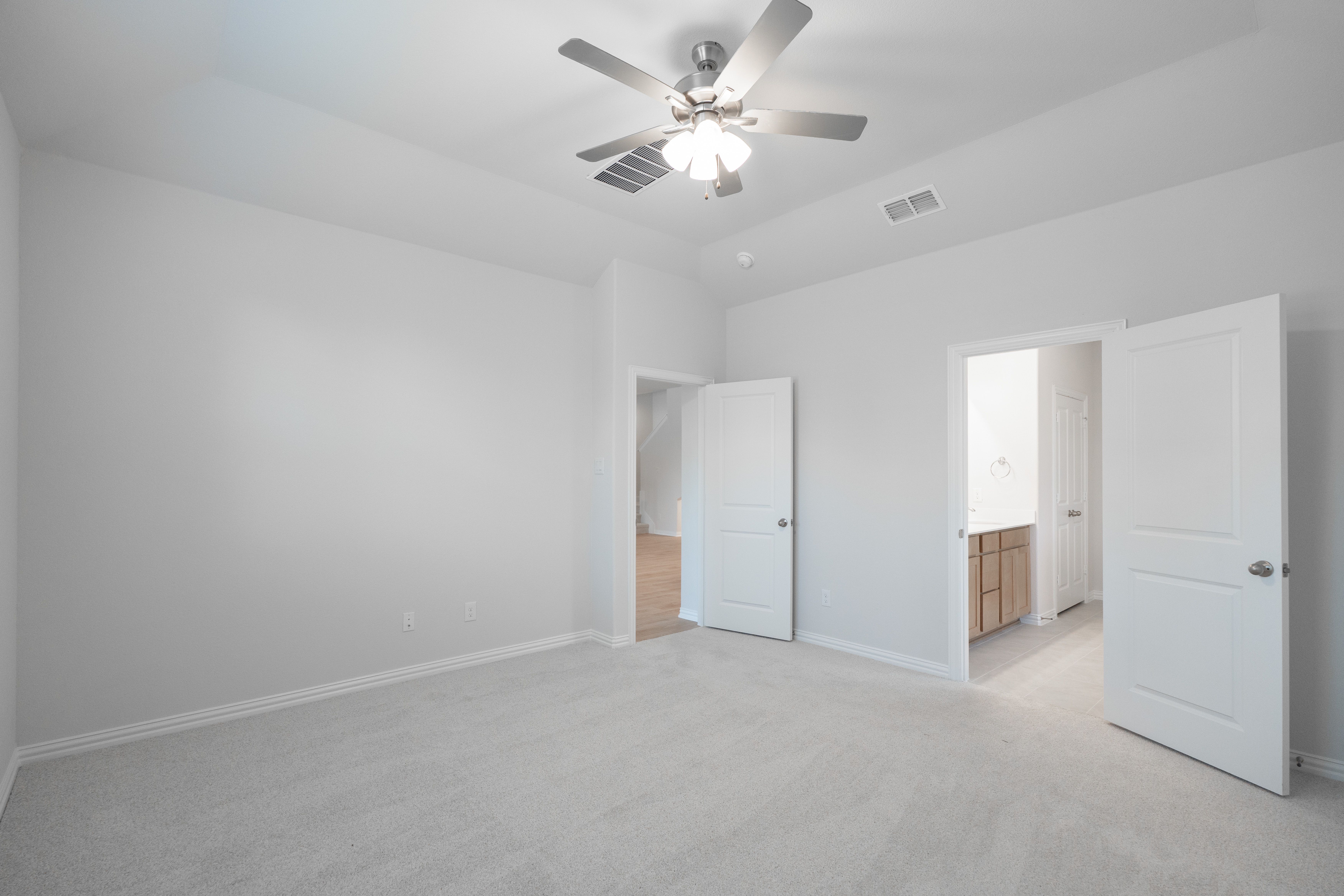 Rainier Primary Bedroom
